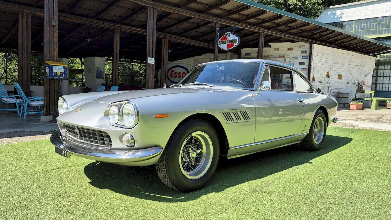Ferrari 330 GT 2+2 I Serie