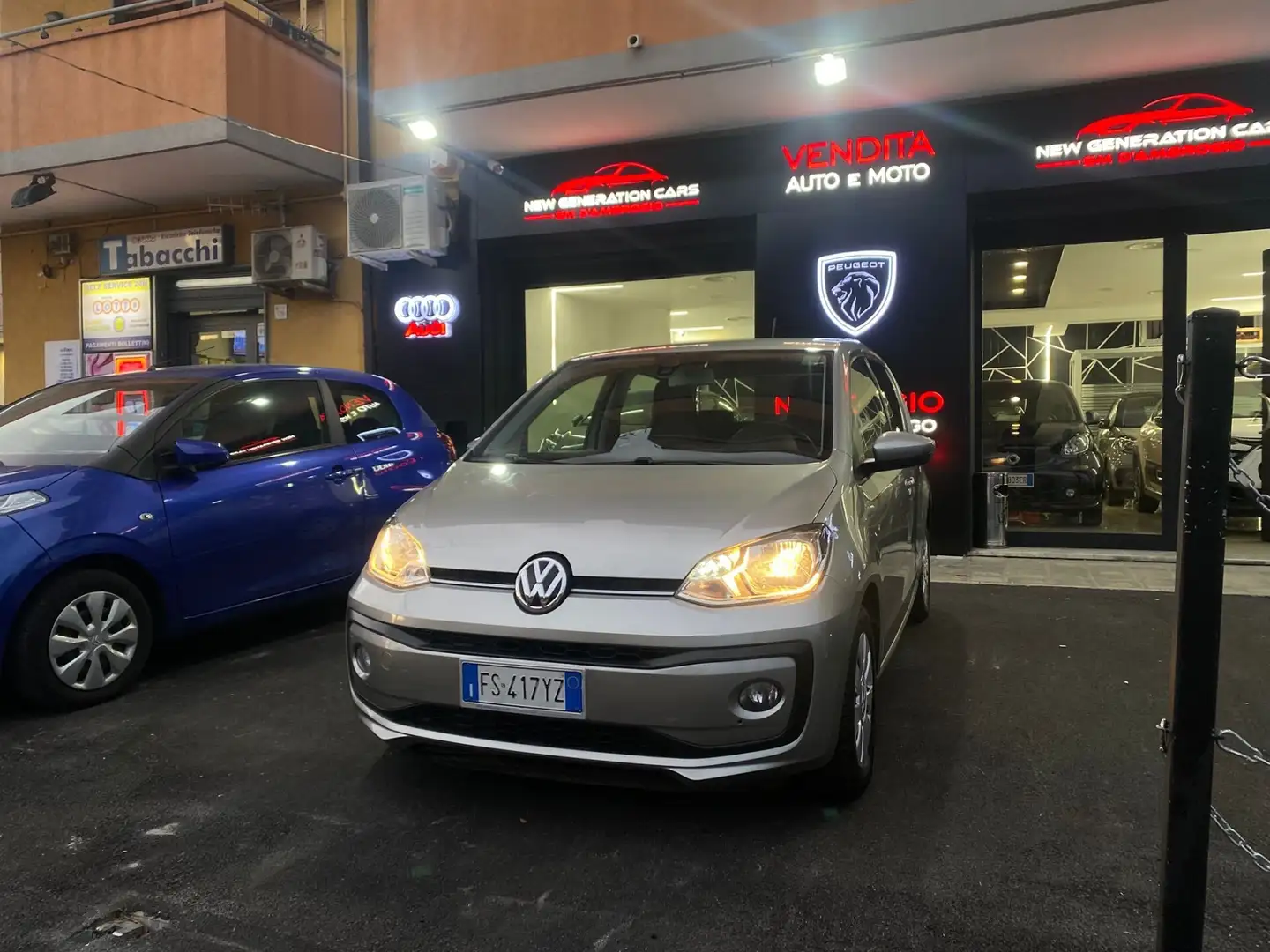 Volkswagen up! 1.0 3p. move up! Plateado - 1