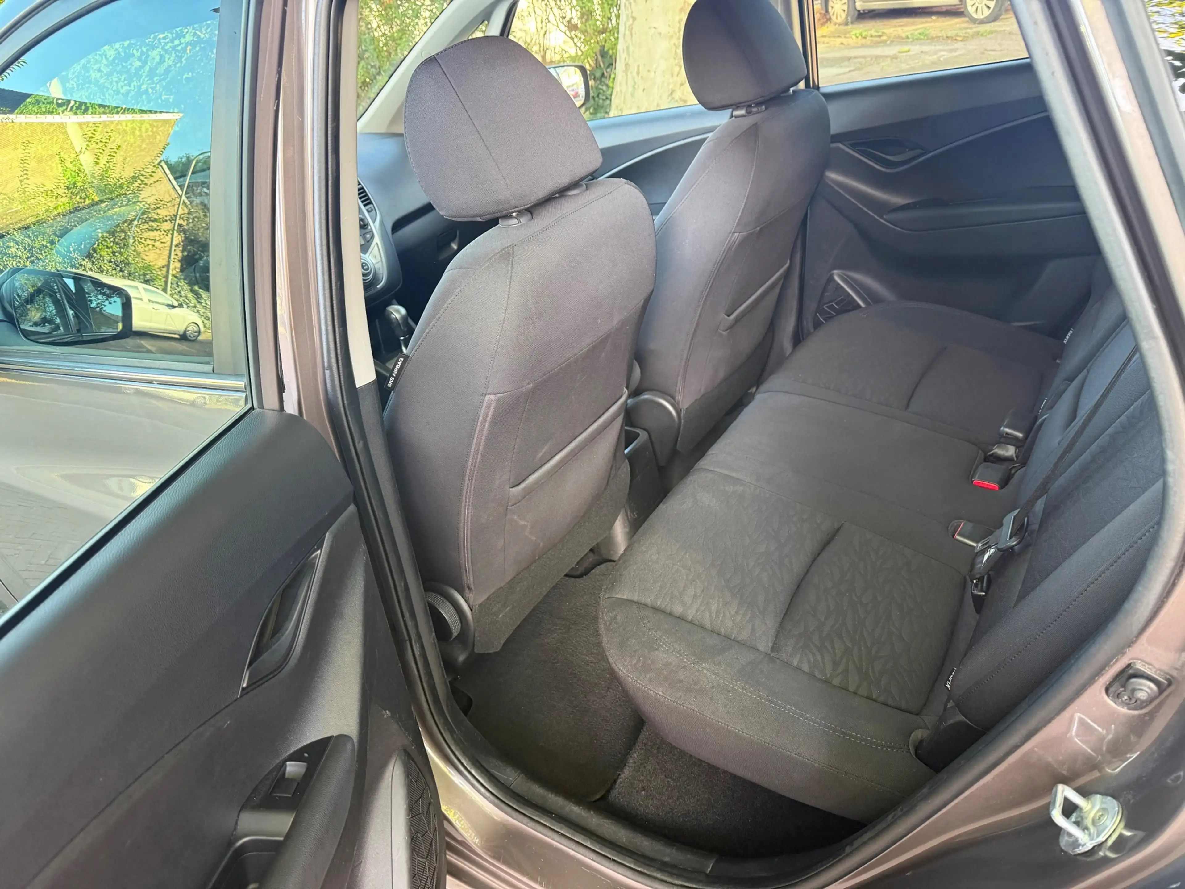 Hyundai iX20 AUTOMAAT / Tweede eigenaar / Airco / Nette auto — photo 12