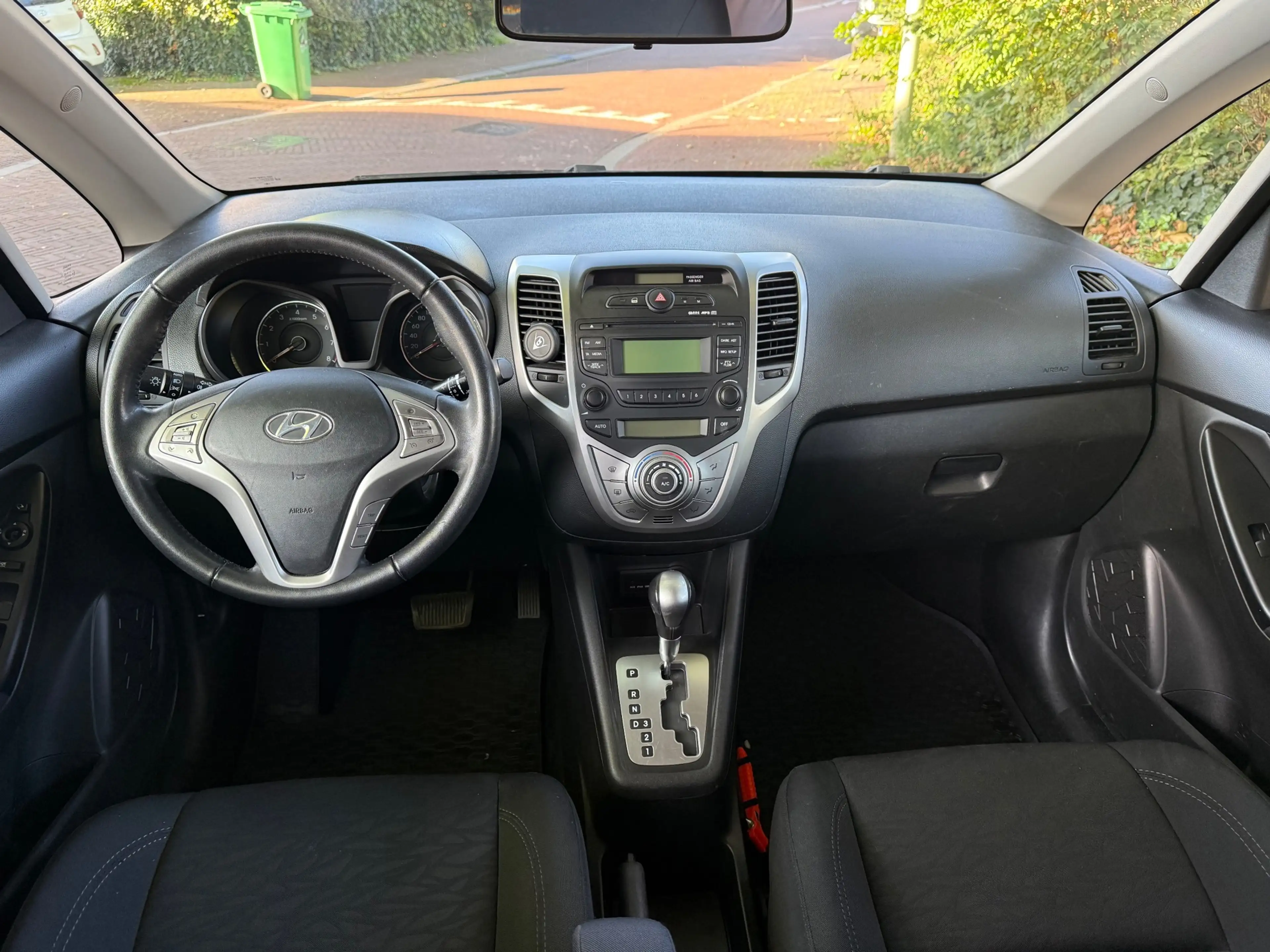 Hyundai iX20 AUTOMAAT / Tweede eigenaar / Airco / Nette auto — photo 13