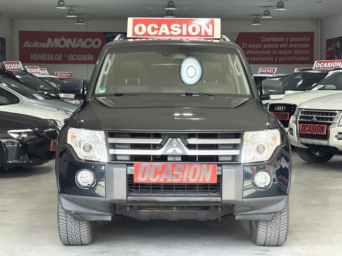 Mitsubishi Montero 3.2DI-D Kaiteki Aut. Zelená - 2