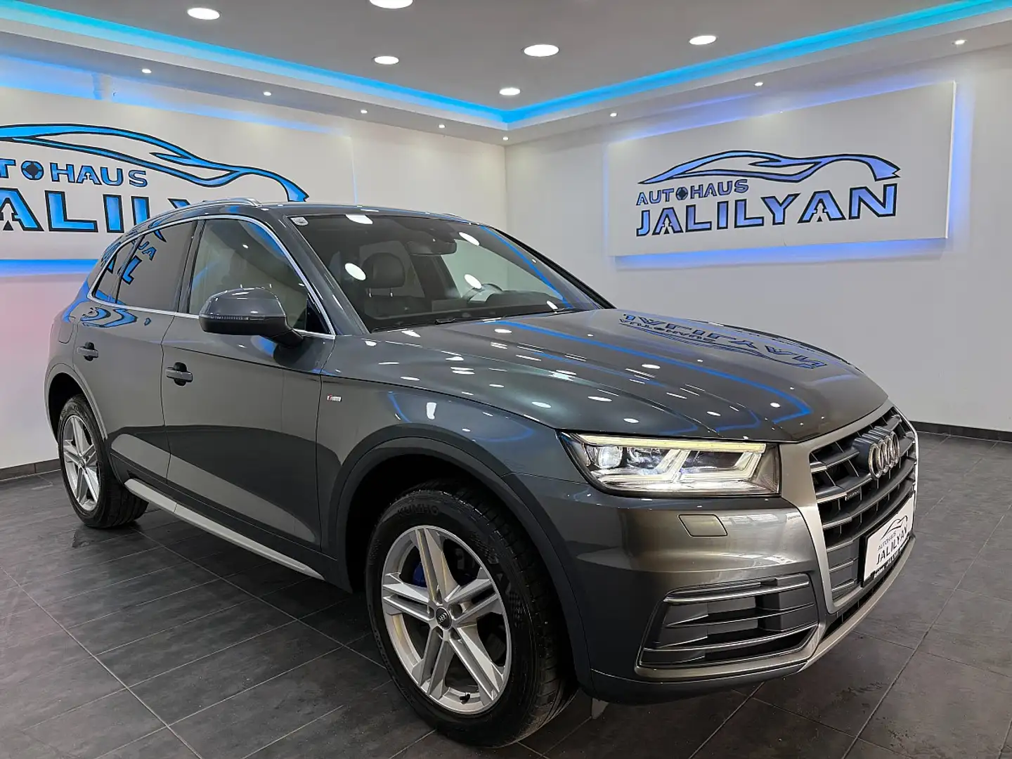 Audi Q5 2,0 TDI quattro,  3xS-LINE, SHZ, CAR PLAY, TEMP... Grau - 2