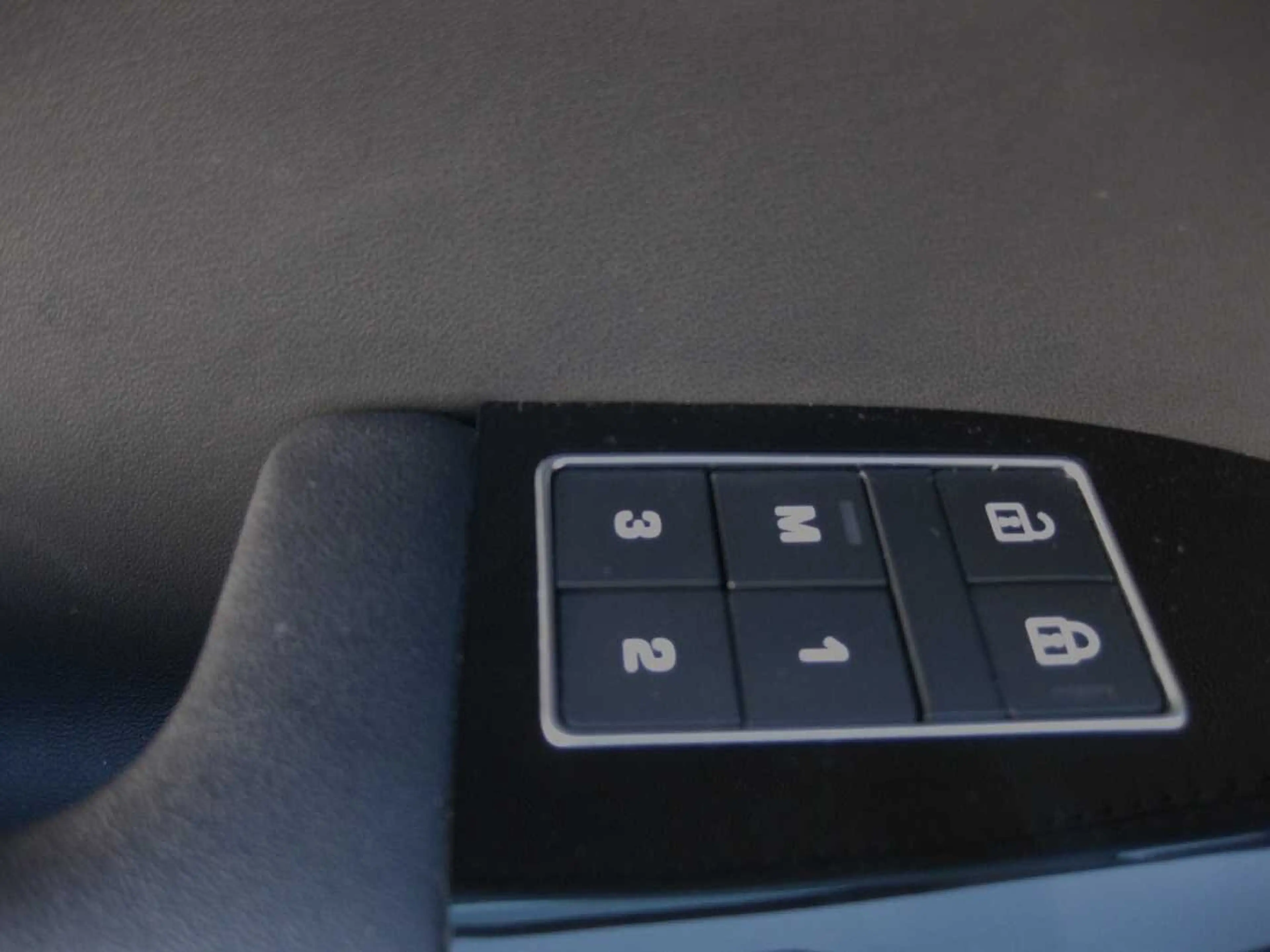 Land Rover Range Rover Sport Diesel D300 HSE Dynamic Top Ausst. — photo 4