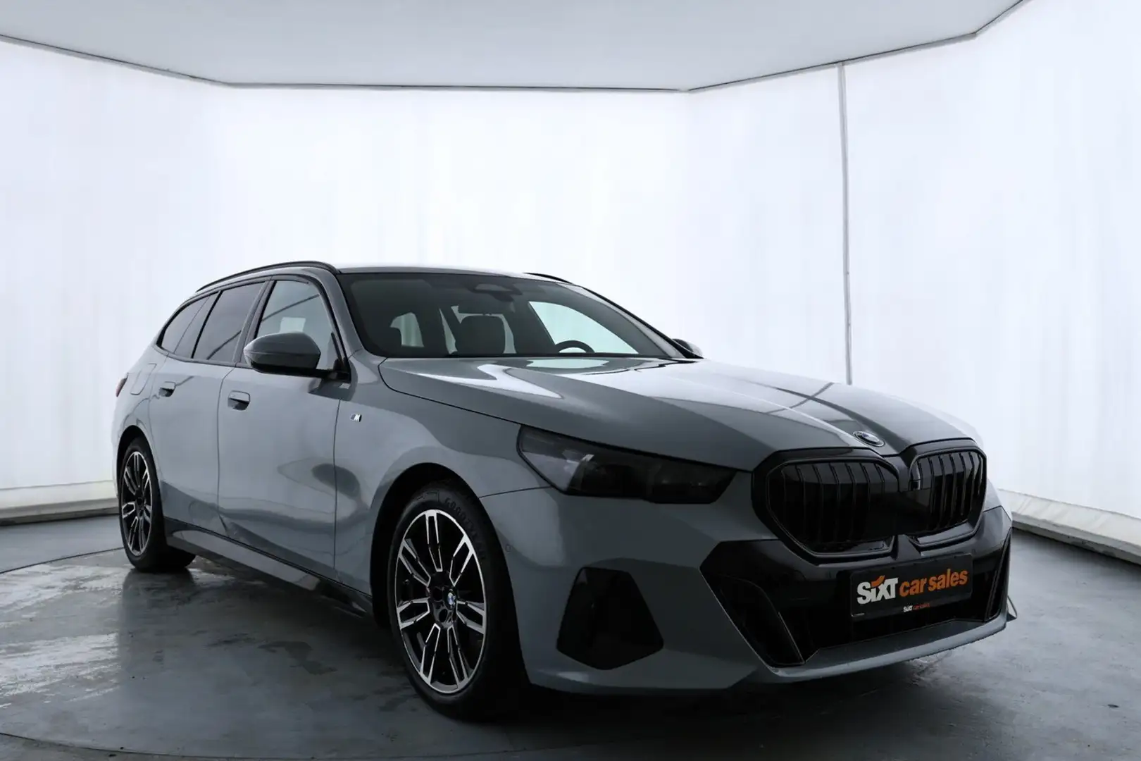 BMW 540 d xDrive MSport|Pano|Head-Up|Dr.Ass+|ParkAss+ Grau - 1