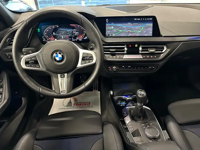 BMW 1 Series view 10