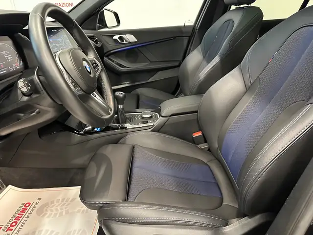 BMW 1 Series view 11