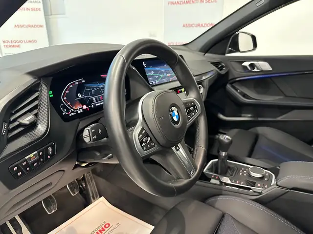 BMW 1 Series view 13