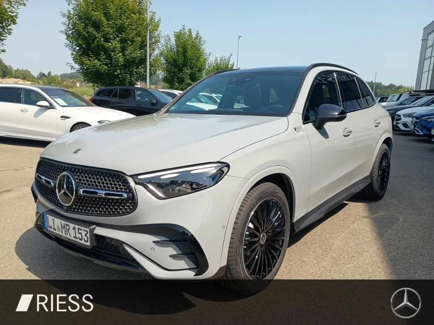 Mercedes-Benz GLC 220 d AMG+PANO+AHK+DISTR+DIGI L+BURM+360°+ Grau - 2