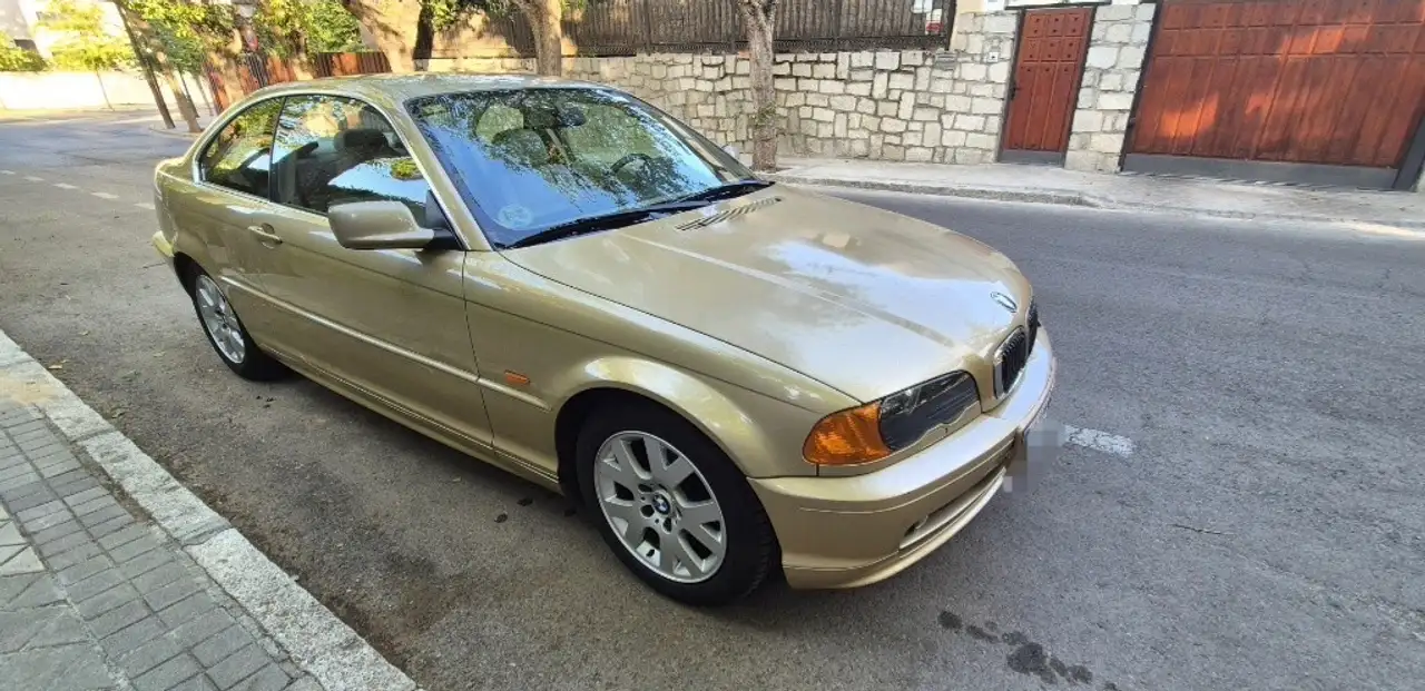 BMW 325i Coupé Aut., foto 2