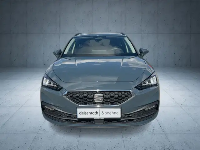 Seat Leon view 8