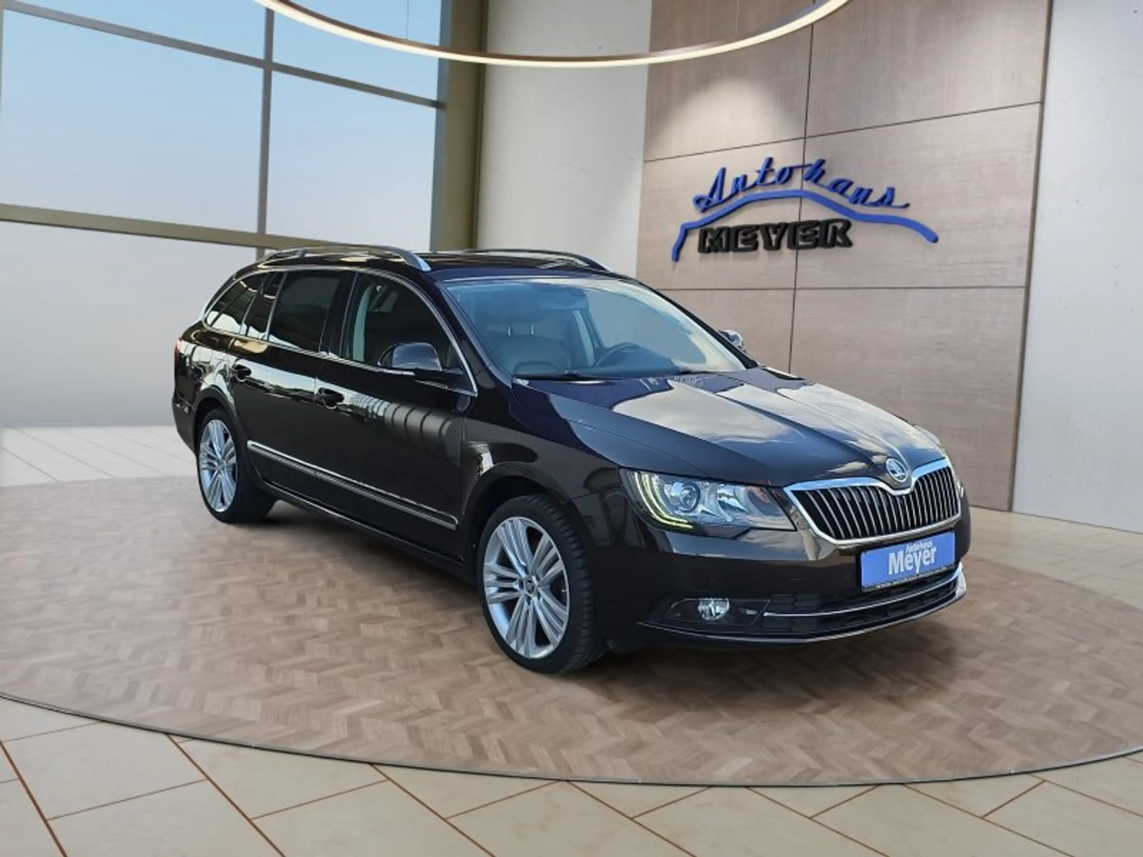 Skoda Superb Eleg.2,0TDI DSG Pano/Leder/Navi/AHK — photo 7