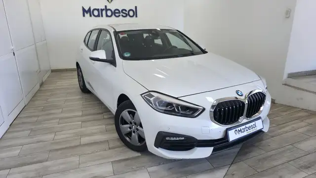BMW 118 118iA (4.75)