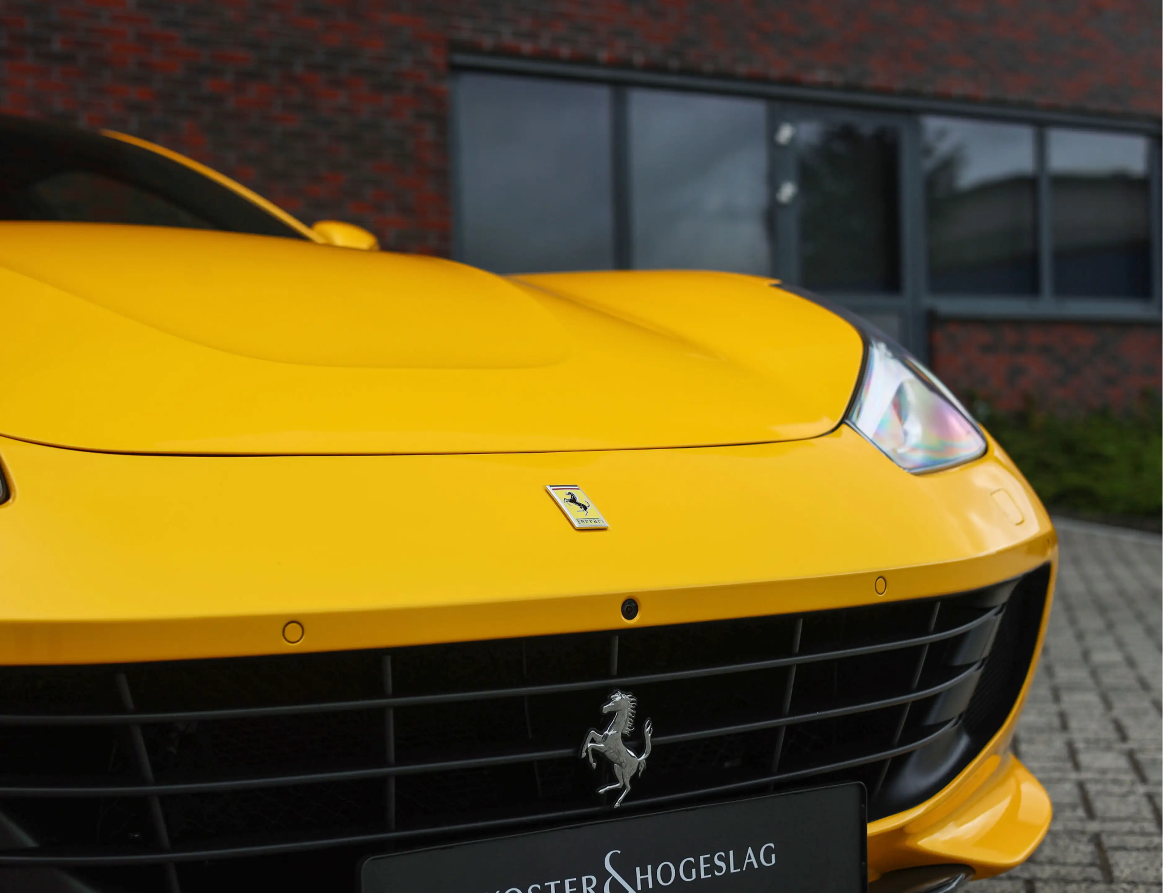 Ferrari GTC4 Lusso GTC4Lusso 6.3 V12 | Giallo Triplo Strato - Lift - — photo 9