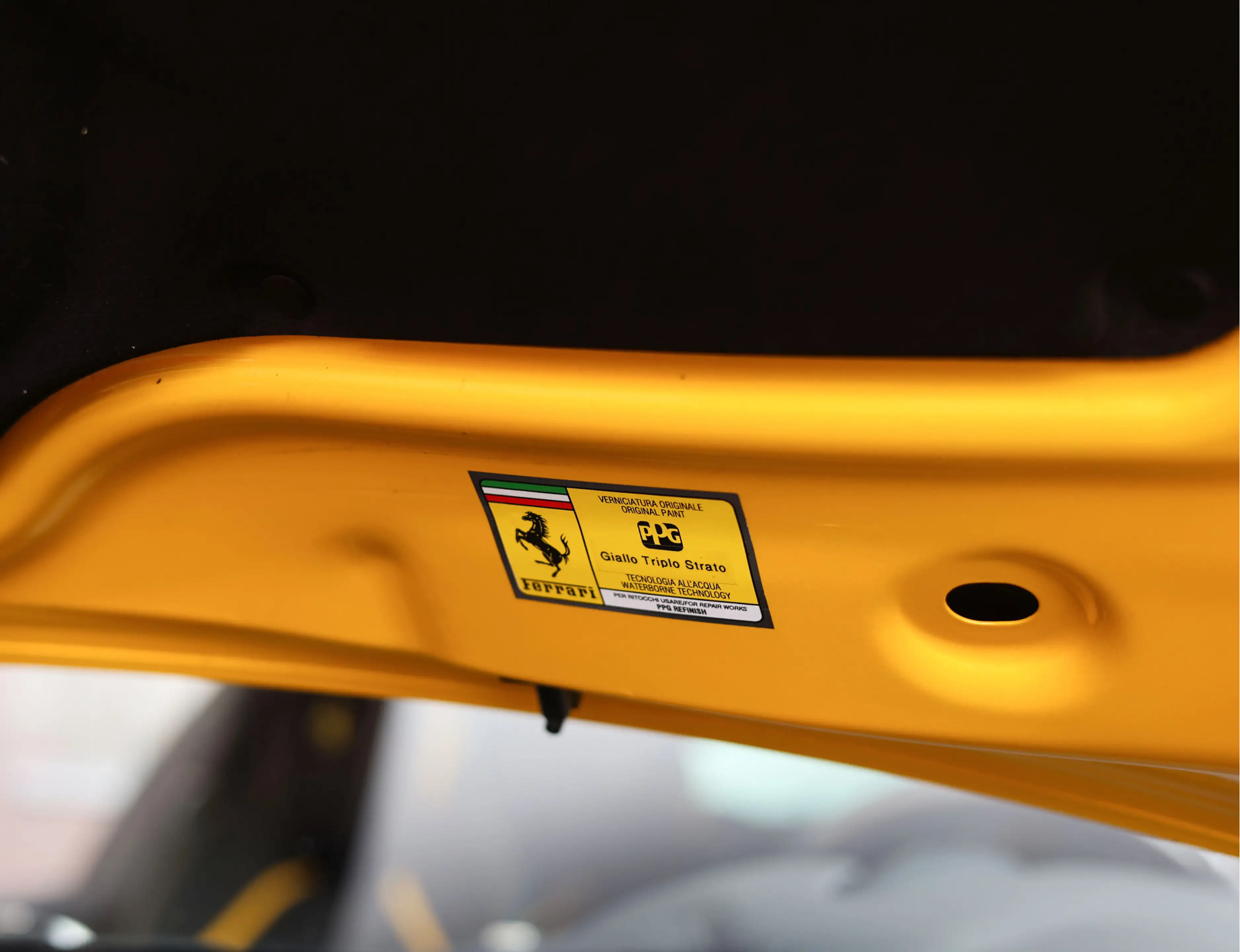 Ferrari GTC4 Lusso GTC4Lusso 6.3 V12 | Giallo Triplo Strato - Lift - — photo 24