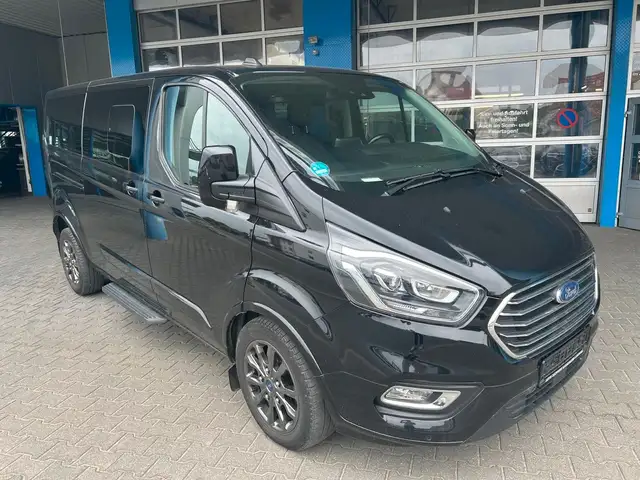 Ford Transit Tourneo Custom 320 L2 Tourneo Titatinum X