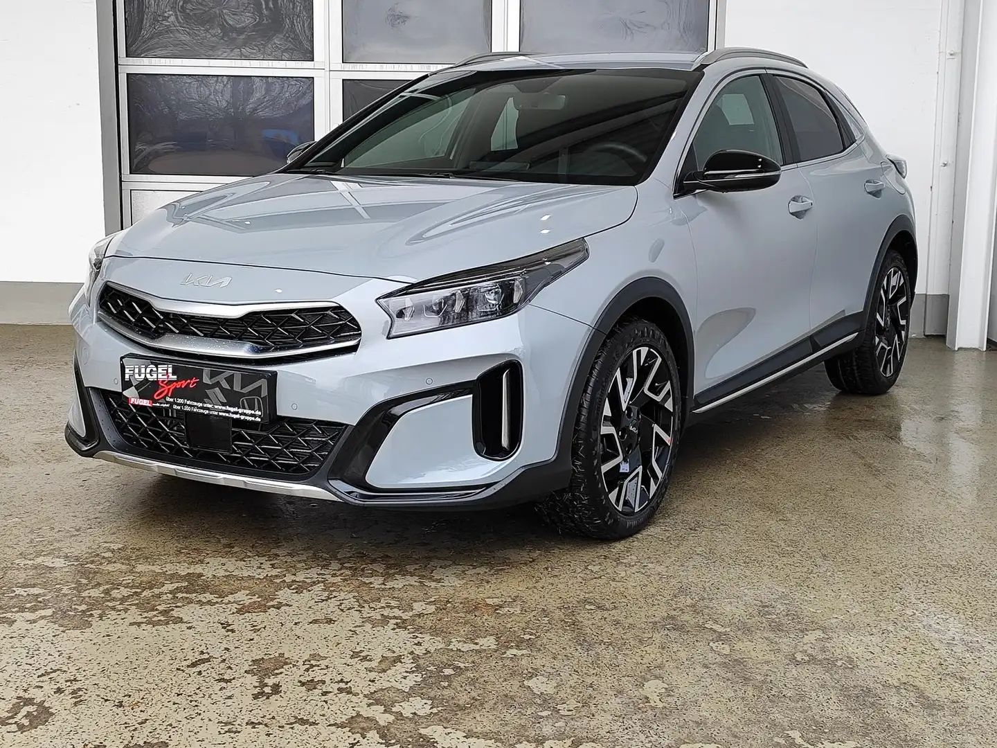Kia XCeed 1.6 T-GDi DCT 180 PS LED|Navi|ACC Grau - 2