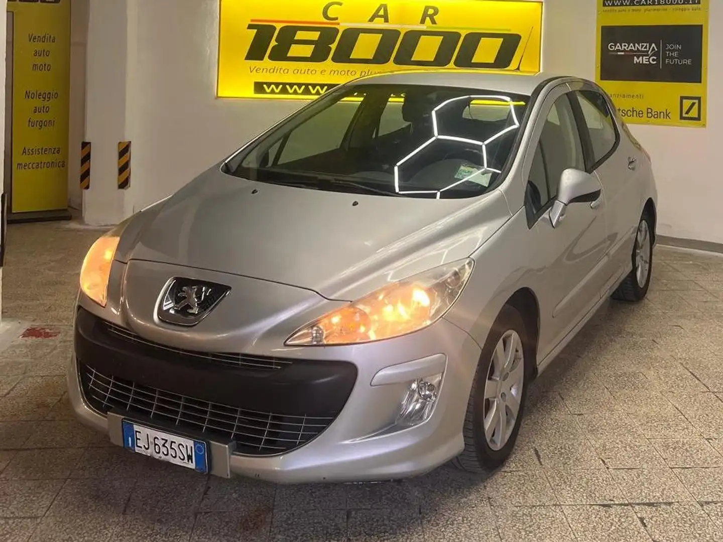 Peugeot 308 308 5p 1.6 hdi 8v Tecno 112cv 6m Grigio - 2