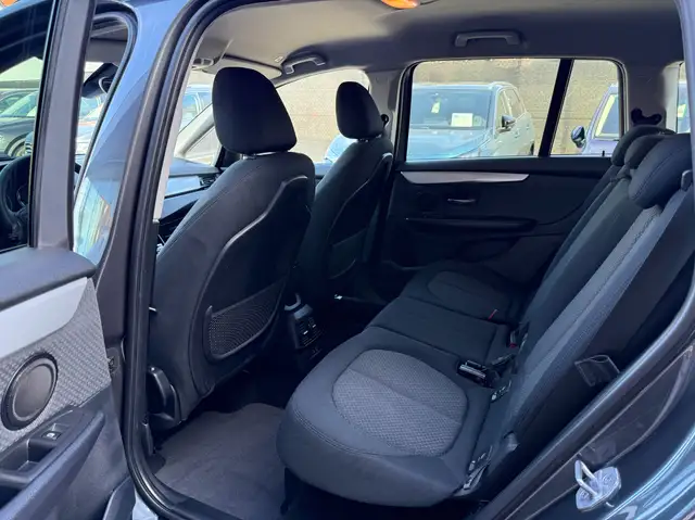 BMW 2 Series view 14