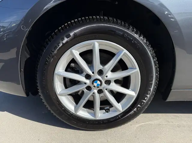 BMW 2 Series view 11