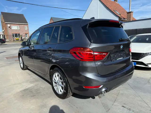 BMW 2 Series view 7