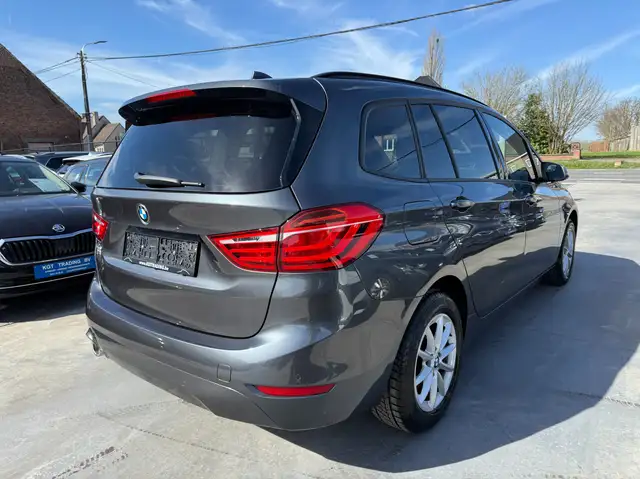 BMW 2 Series view 5