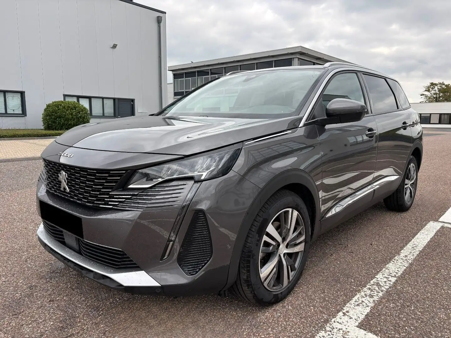 Peugeot 5008 Allure ALU/NAVI/Kam180°/7Sitze Gris - 2