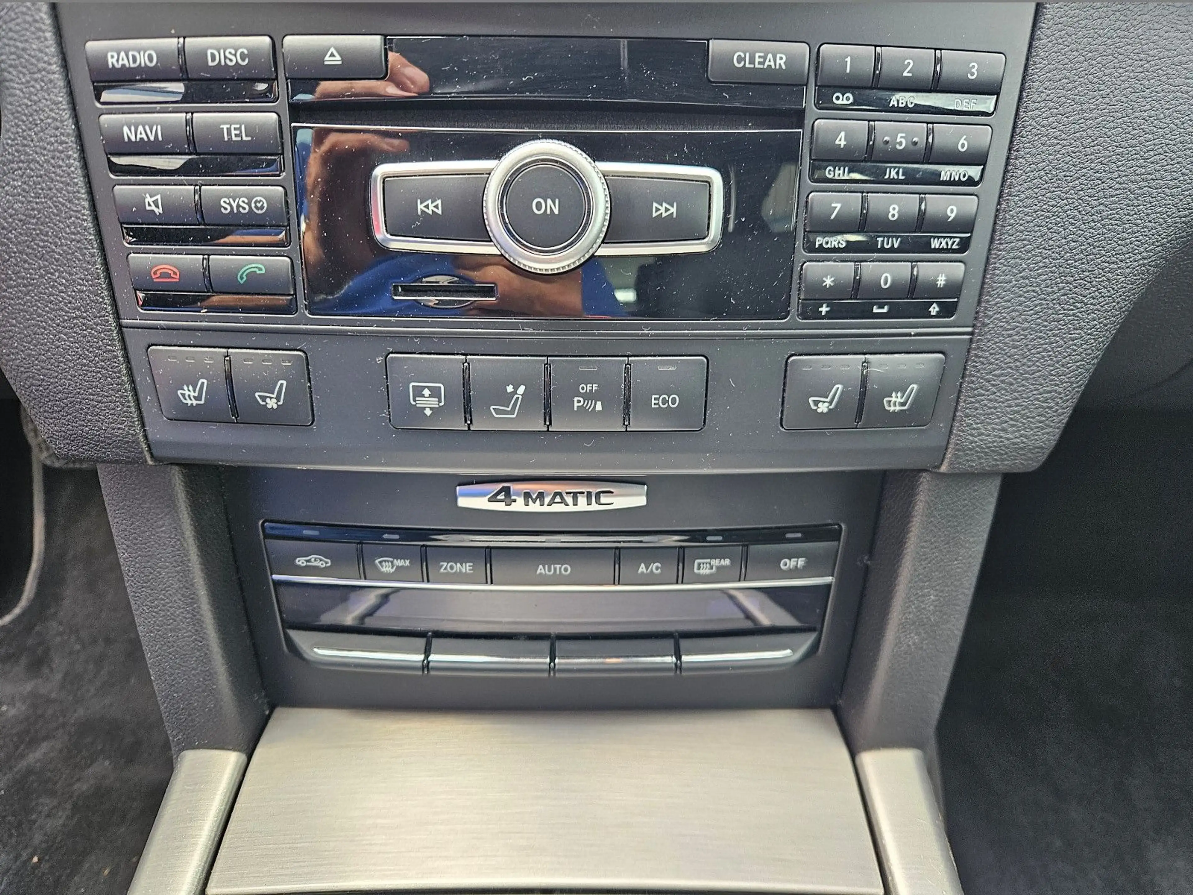 Mercedes-Benz E 350 4MATIC BlueEFFICIENCY AVANTGARDE — photo 10