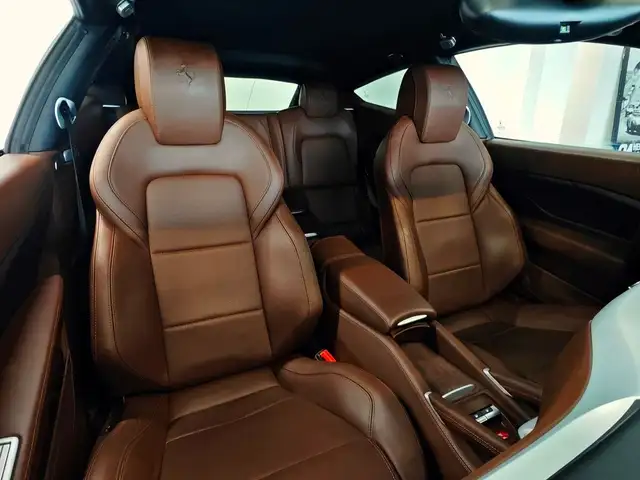 Ferrari FF view 10