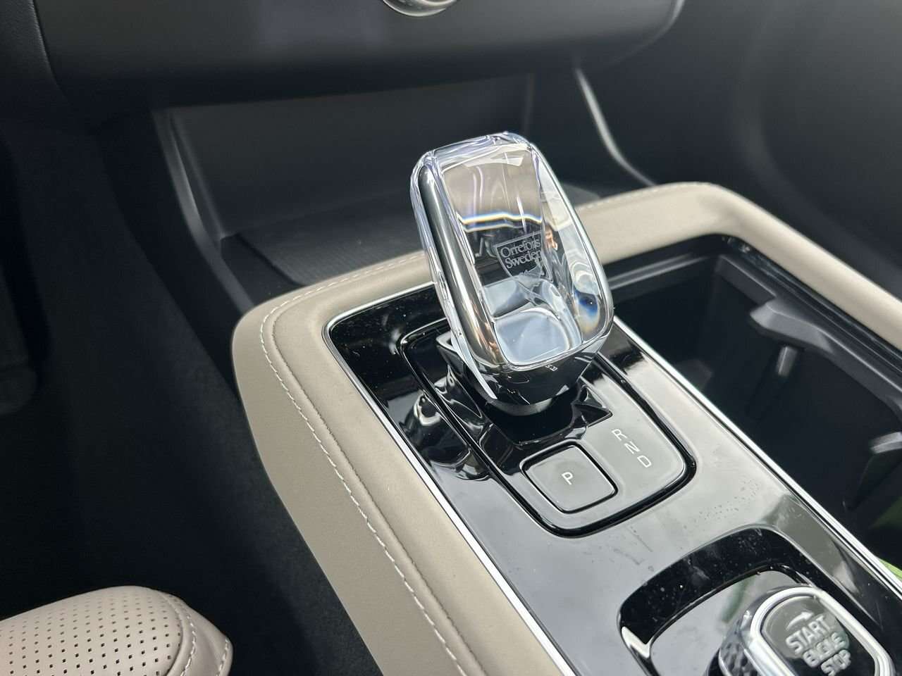 2026 Volvo XC90 Ultra 7-Seater (Bright Theme) Rear Camera Washer | thumb 27