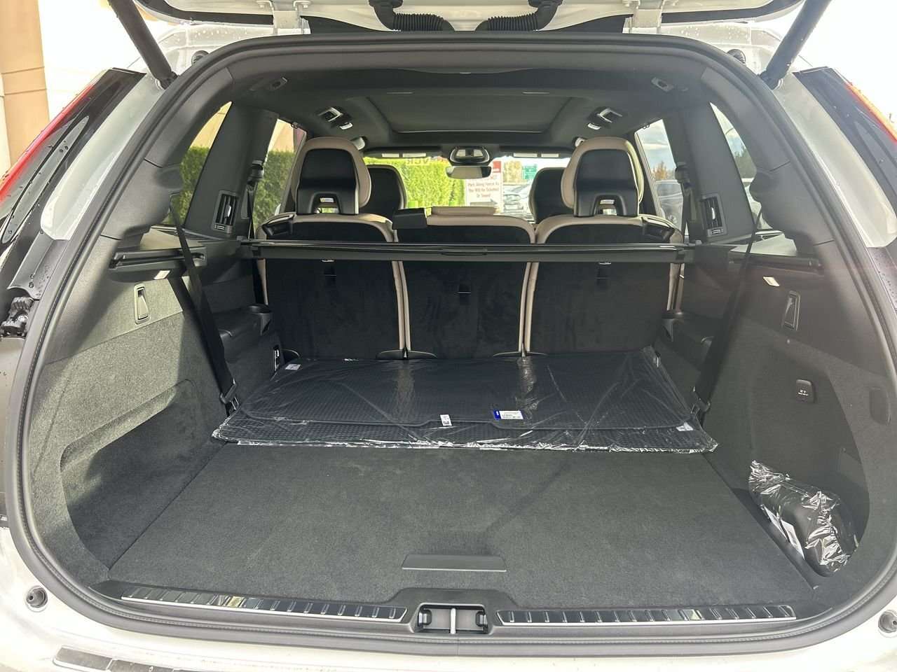 2026 Volvo XC90 Ultra 7-Seater (Bright Theme) Rear Camera Washer | thumb 30