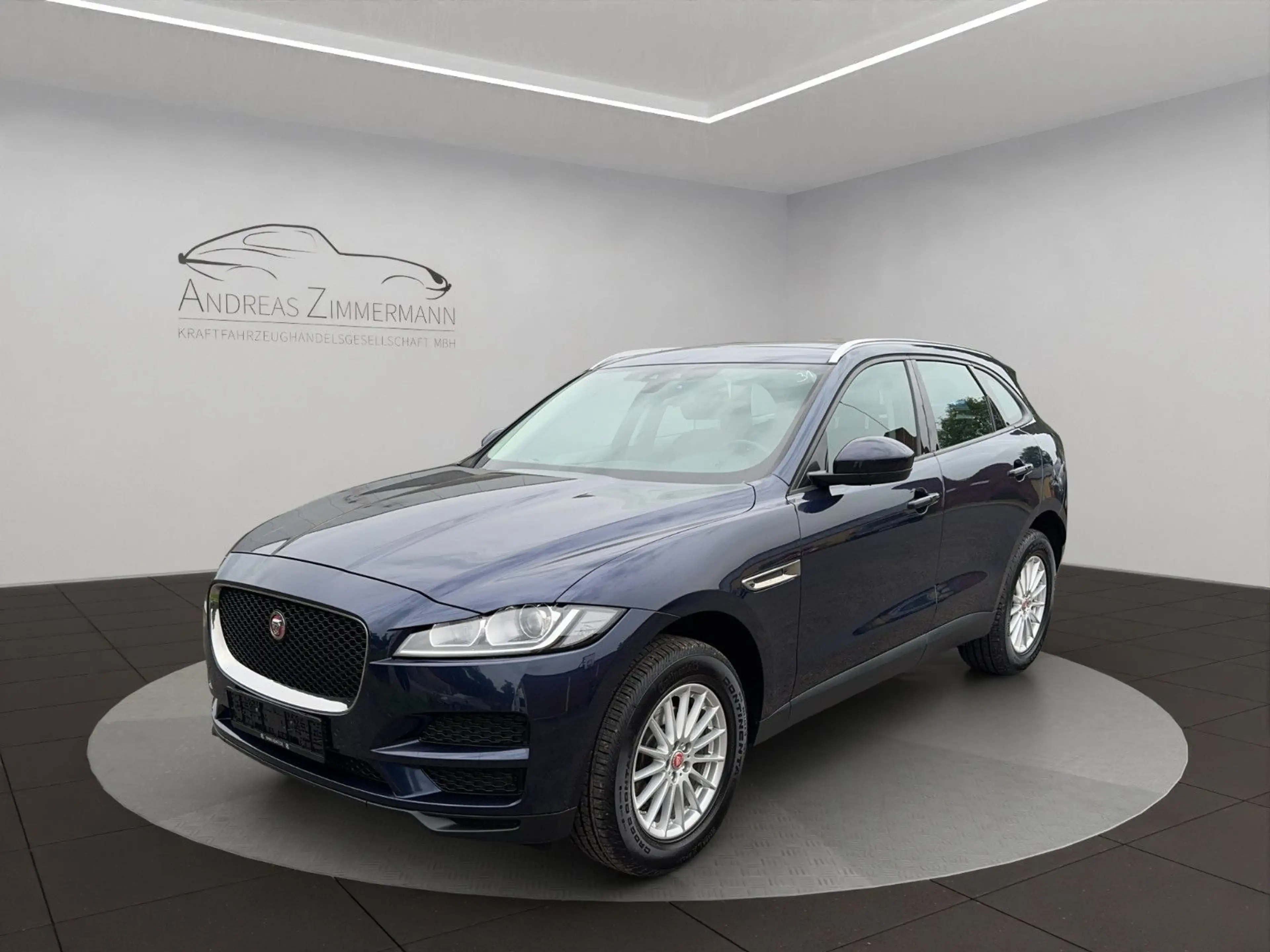 Jaguar F-Pace F-PACE 20d AWD AHK/PANO/CAM