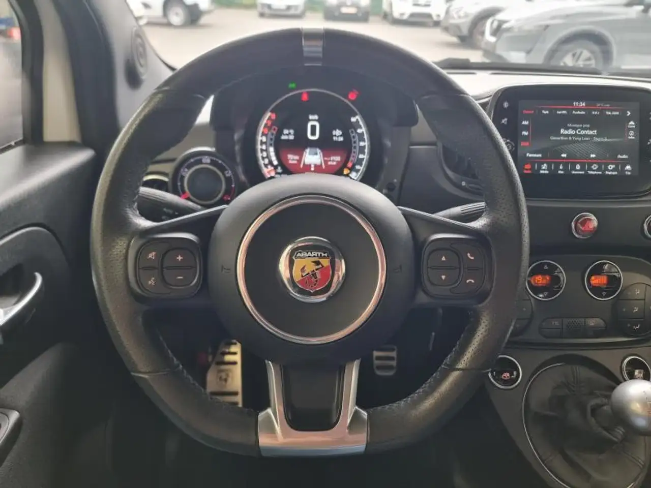 Abarth 595C 2023 — фото 11