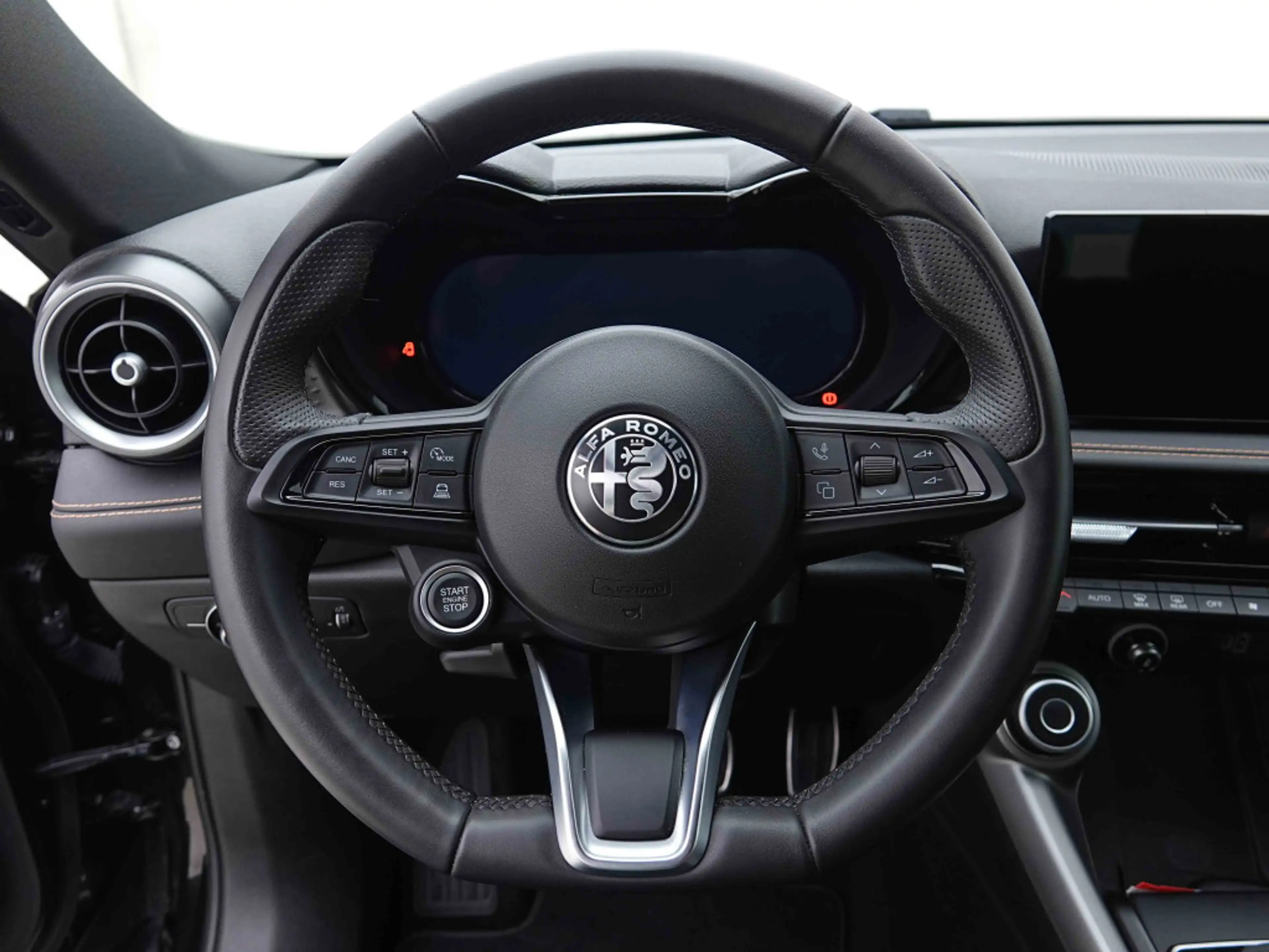 Alfa Romeo Tonale 1.5 Hybrid 130 AUT Sprint | Carplay | CAM | ALU18 | LED — photo 9