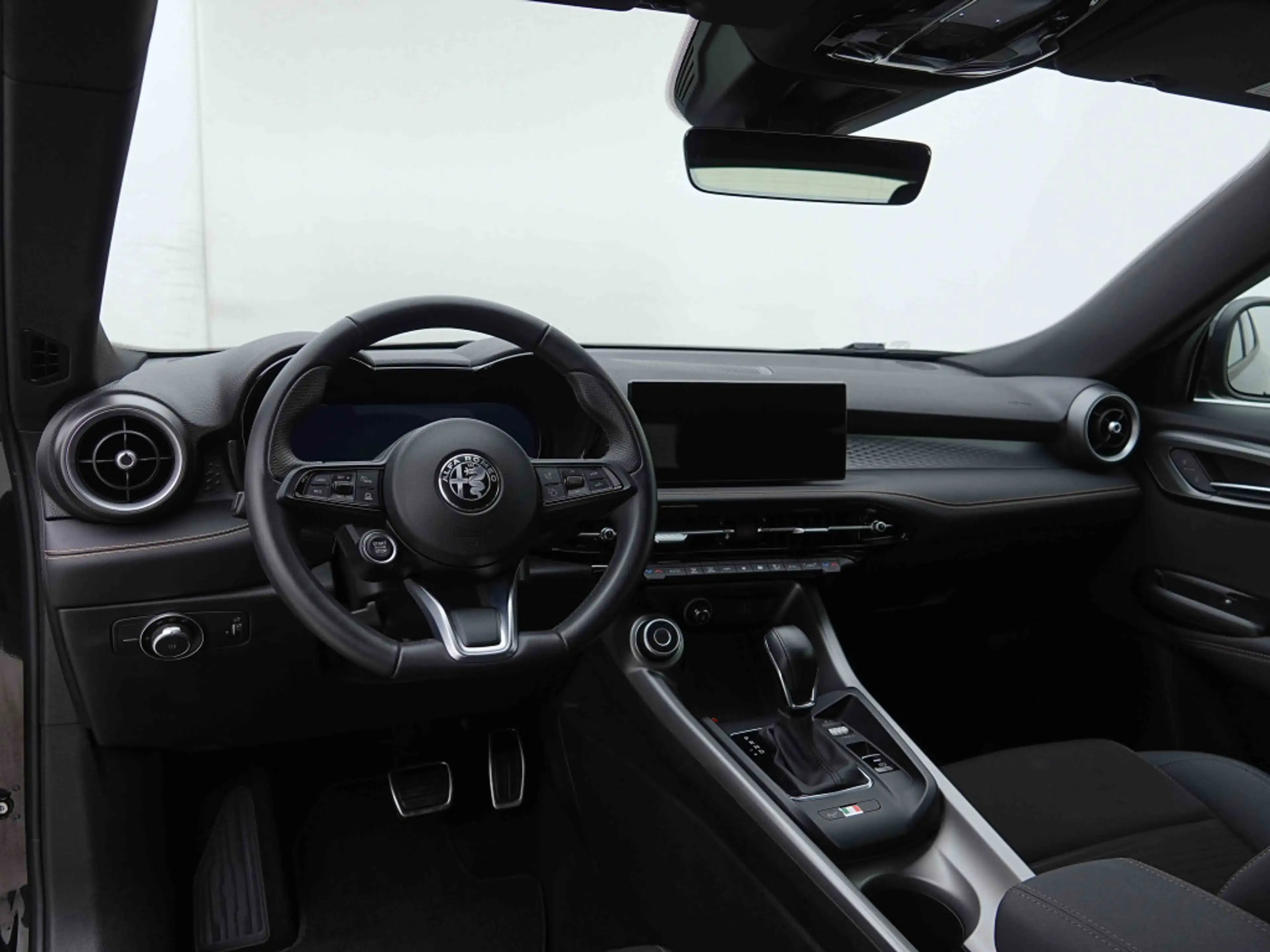 Alfa Romeo Tonale 1.5 Hybrid 130 AUT Sprint | Carplay | CAM | ALU18 | LED — photo 8