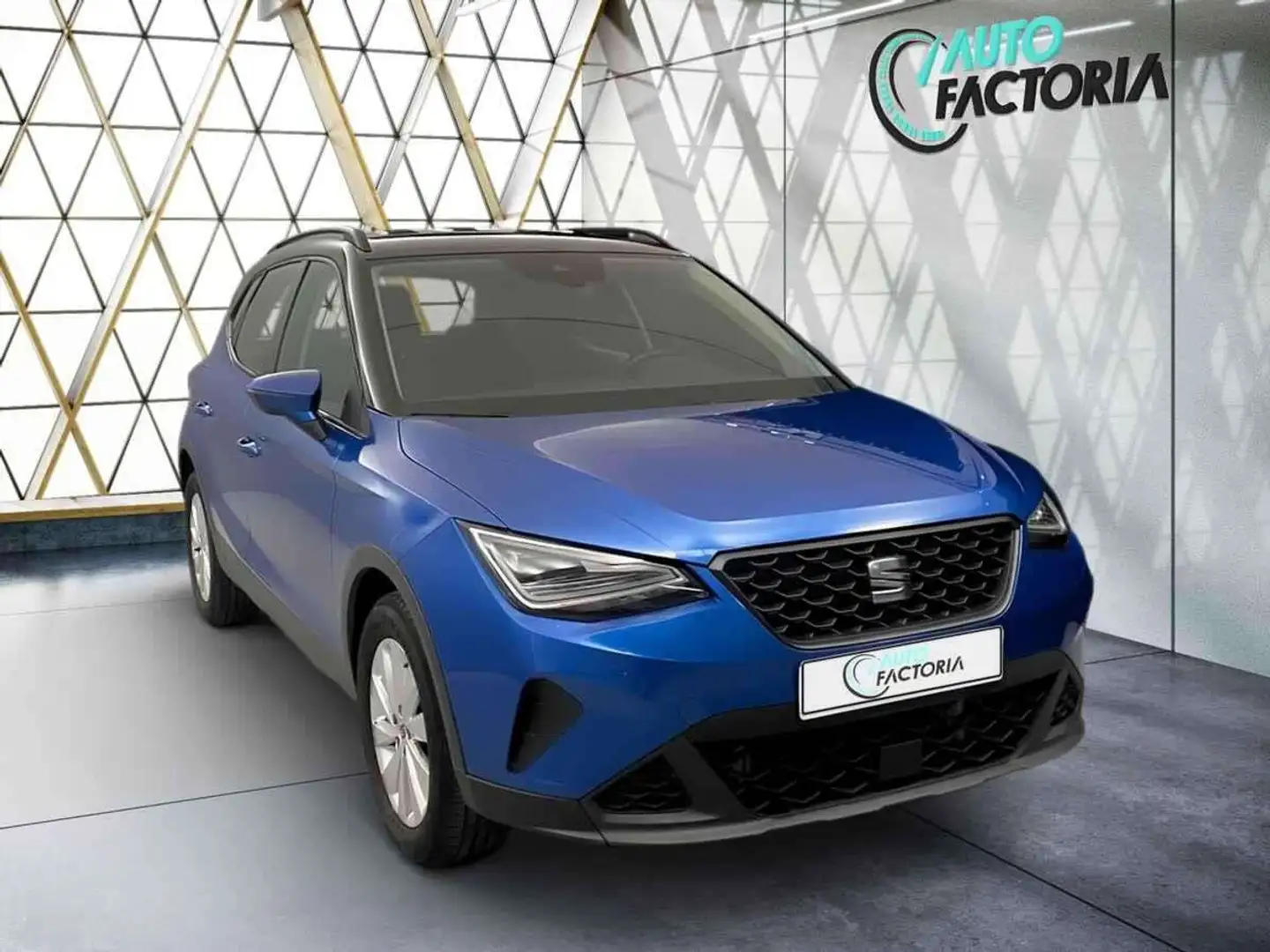 SEAT Arona -30% 1.0 TSI 110cv BVA +GPS+RADAR+FULL LED+Opts Bleu - 2