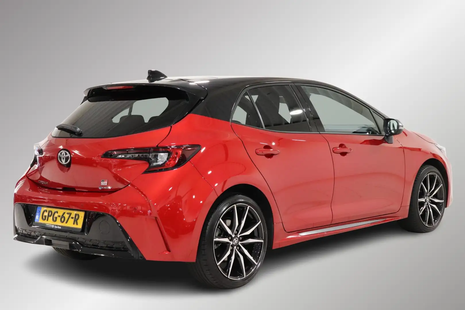 Toyota Corolla Hybrid 140 GR Sport, Schuifdak,Parkeersensoren, Tr Rood - 2