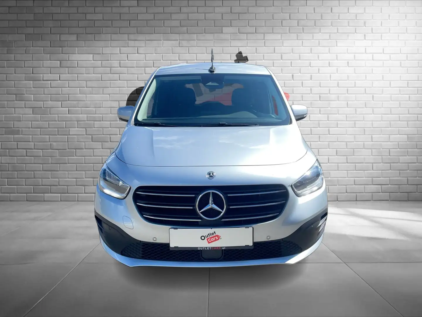 Mercedes-Benz T-Klasse T 180d Style ASSIST+LEDER+NAVI+RFK+LM+PDC+KlimaA Silber - 2