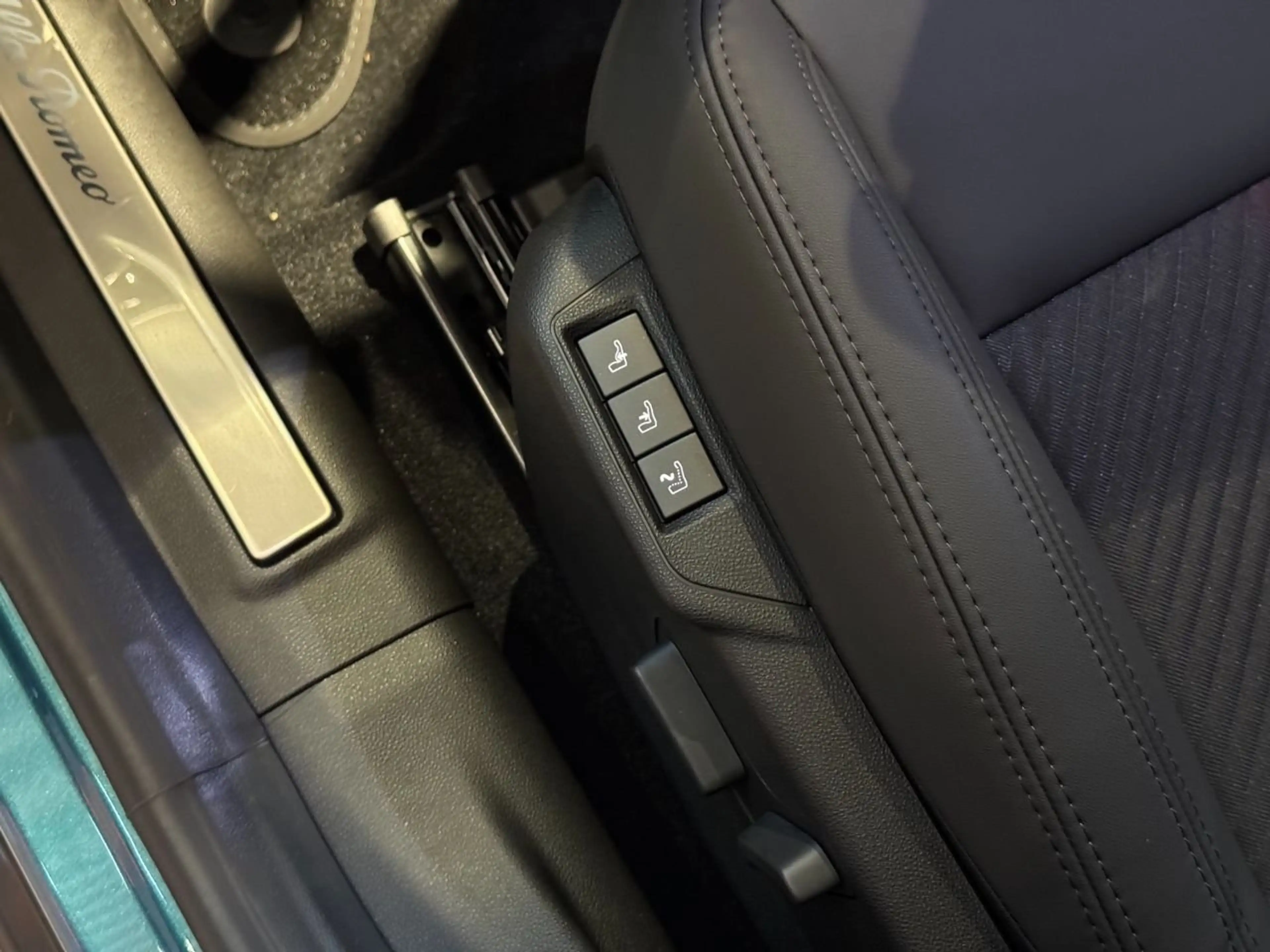 Alfa Romeo Junior 1.2 mild hybride — photo 10
