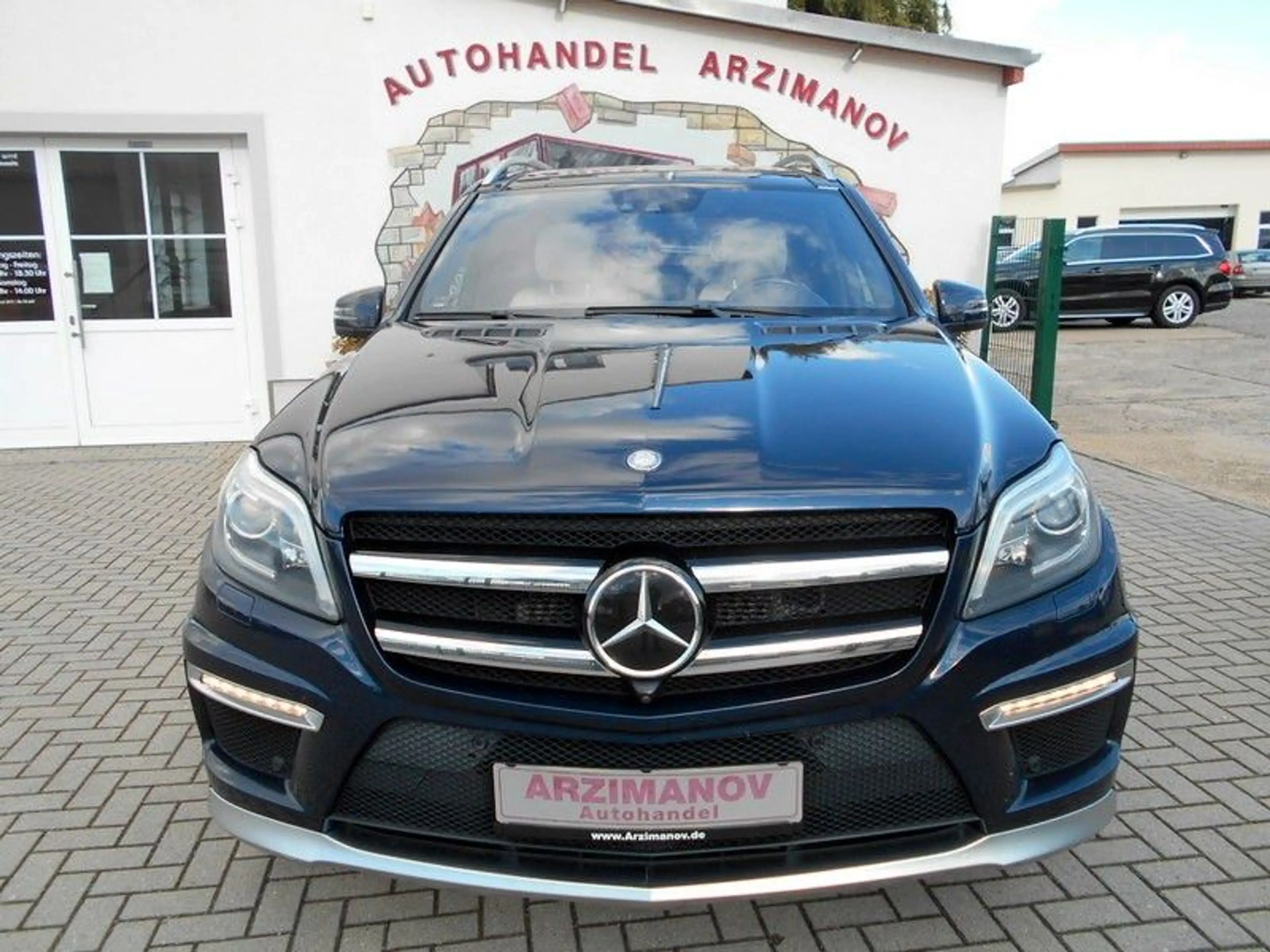 Mercedes-Benz GL 63 AMG 4Matic DESIGNO/NAVI/KEYLESS/PANORAMA — photo 7