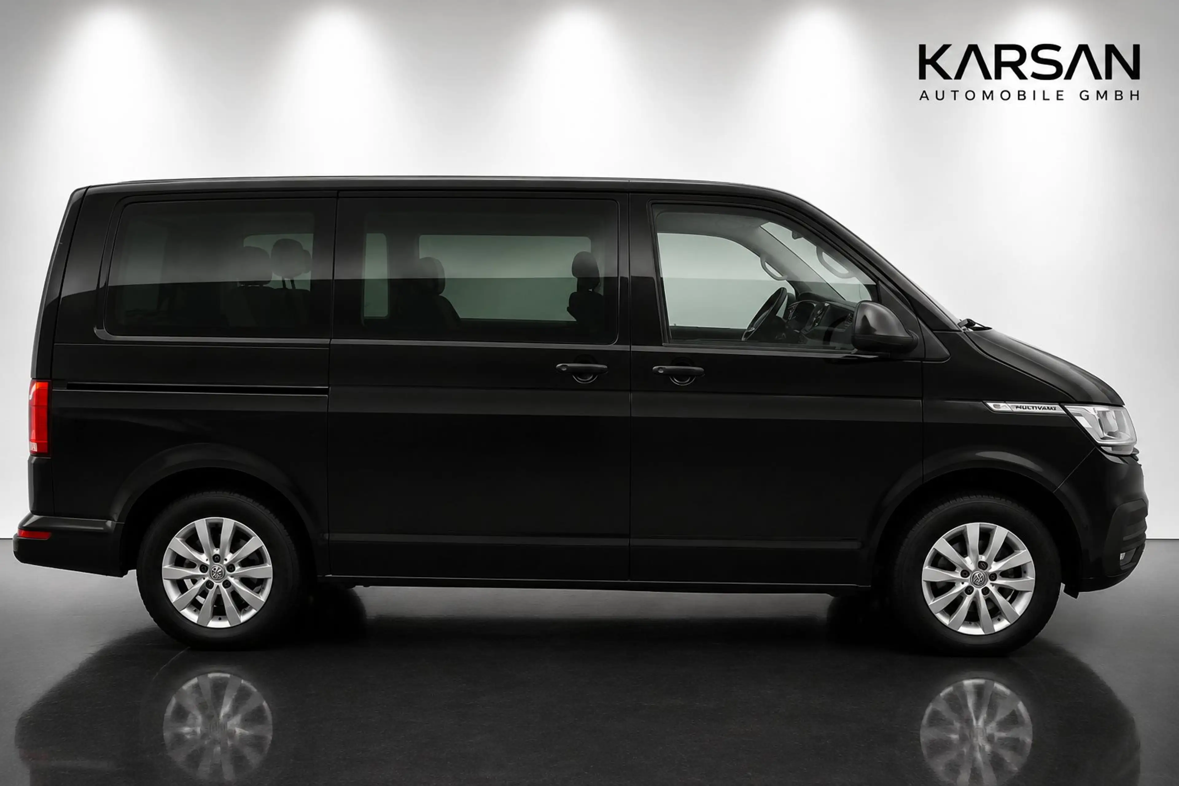 Volkswagen T6.1 Multivan Multivan Trendline FWD/NAVI/LED/SHZ/2xPDC/7 SITZE — photo 12