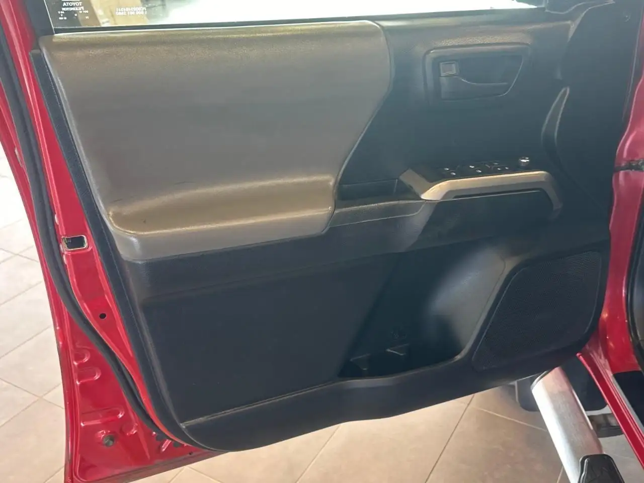 Toyota Tacoma снимка Toyota Tacoma