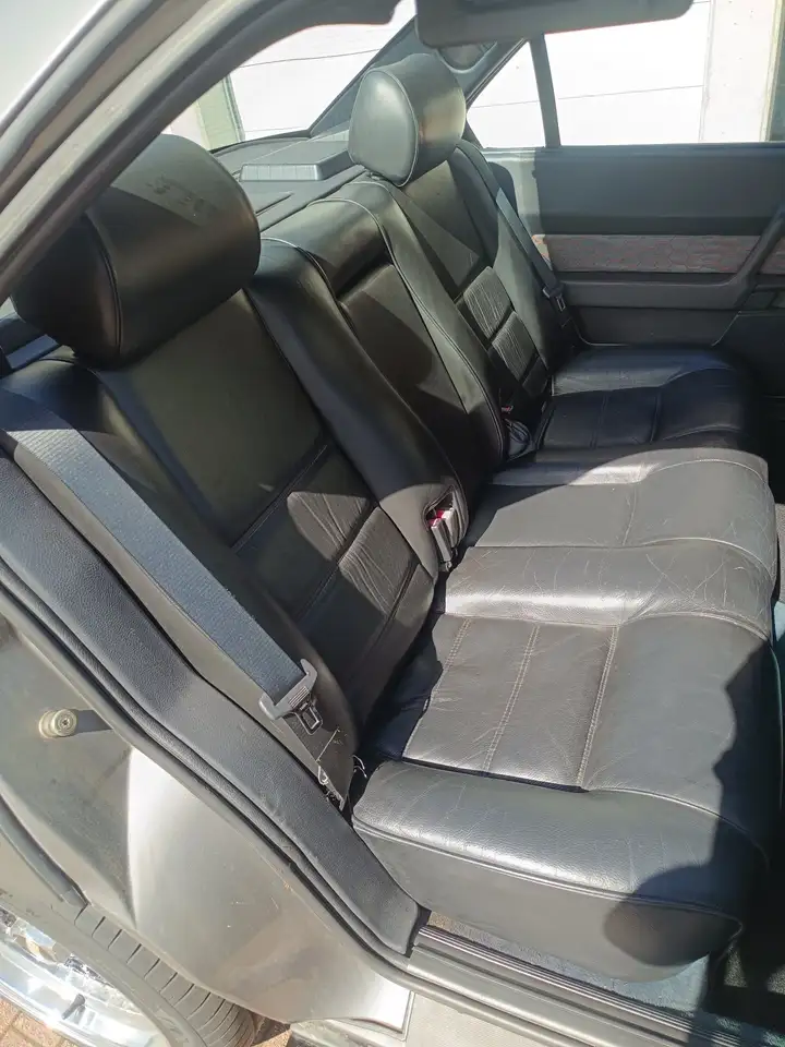 Alfa Romeo 164 3.0 V6, foto 10