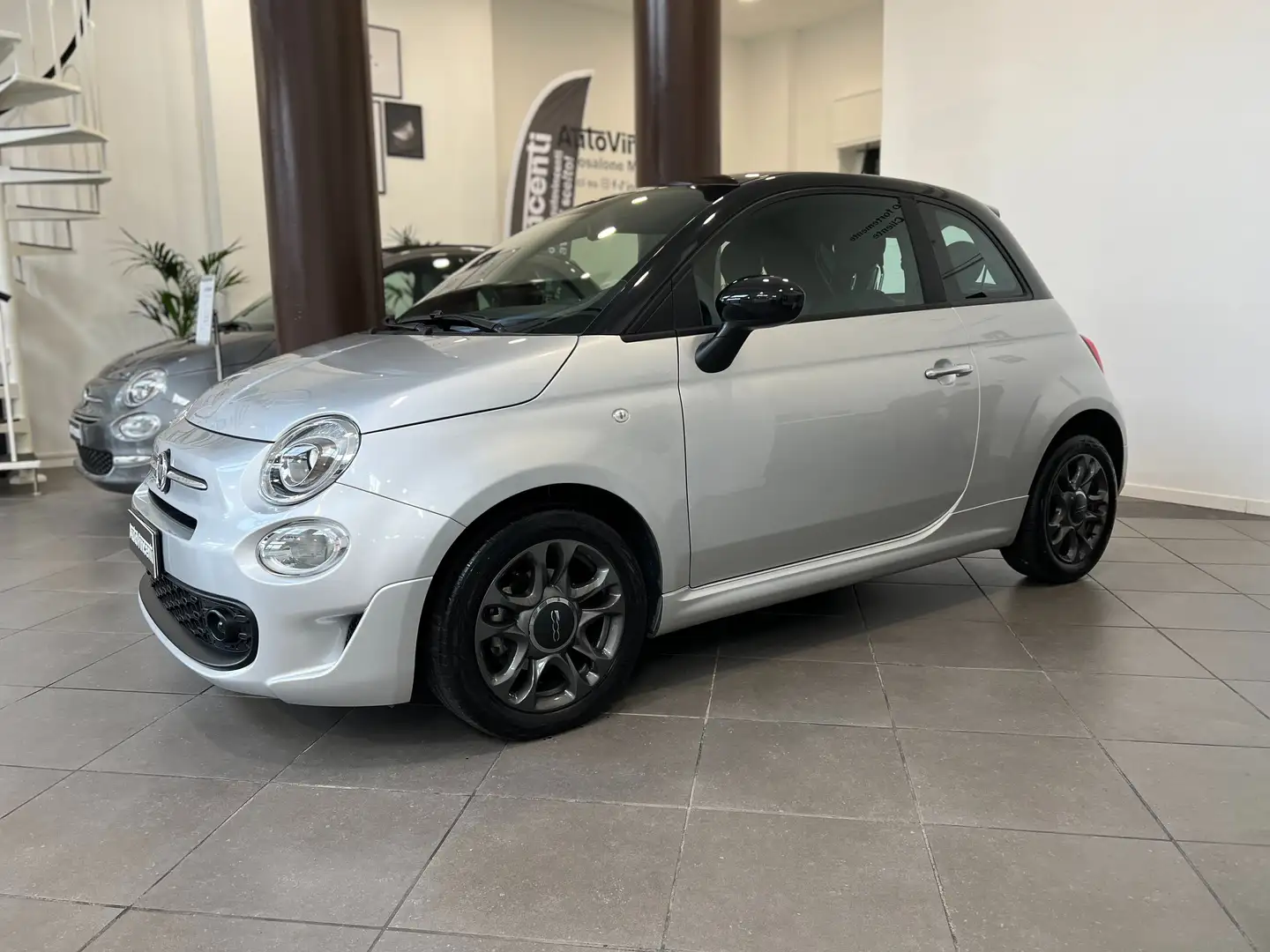 Fiat 500 1.0 CC 70 CV HYBRID CONNECT UNICO PROPRIETARIO Grigio - 2