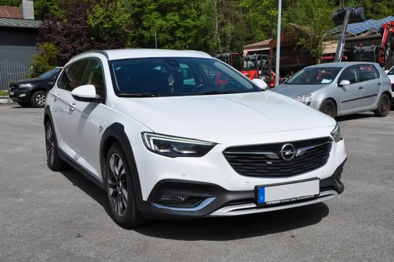 Opel Insignia B Country Tourer Exclusive *LED*Navi* Weiß - 2