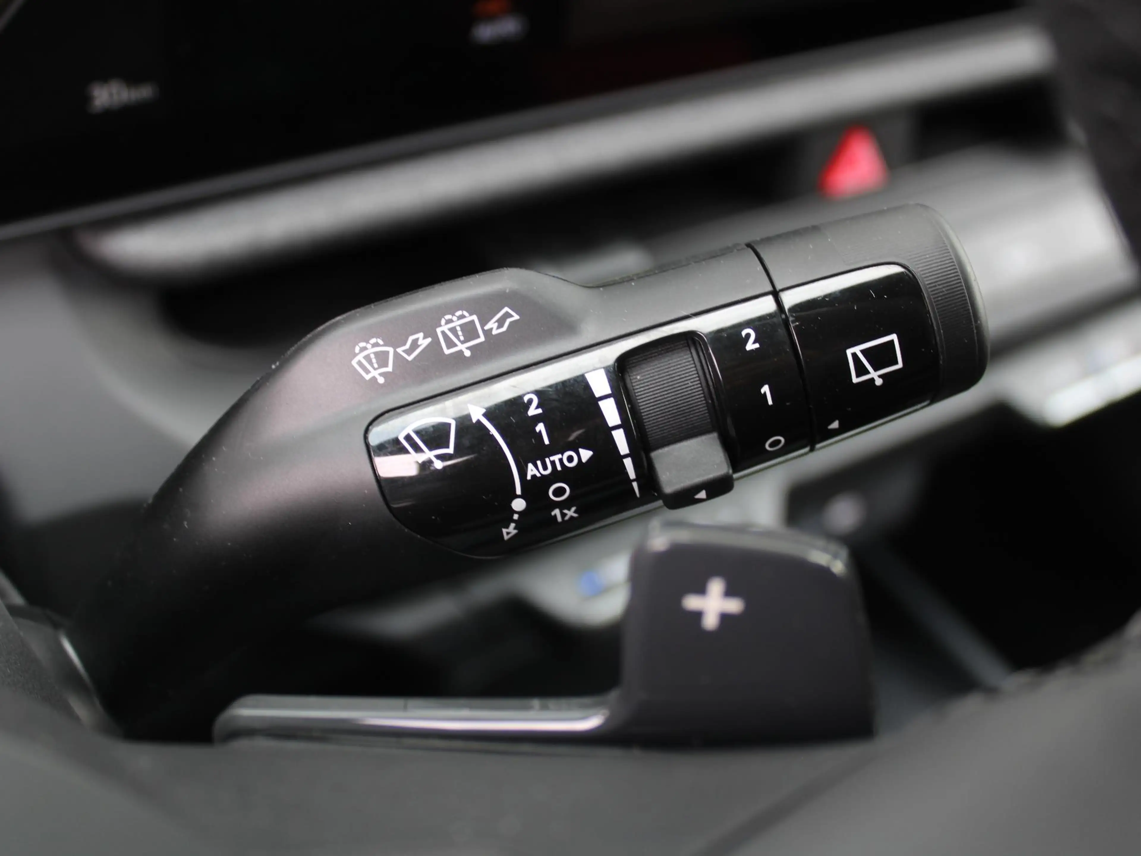 Kia Seltos 1.6 GDi Hybrid X-Line Demo Edition | Stuur-/stoelv — photo 13