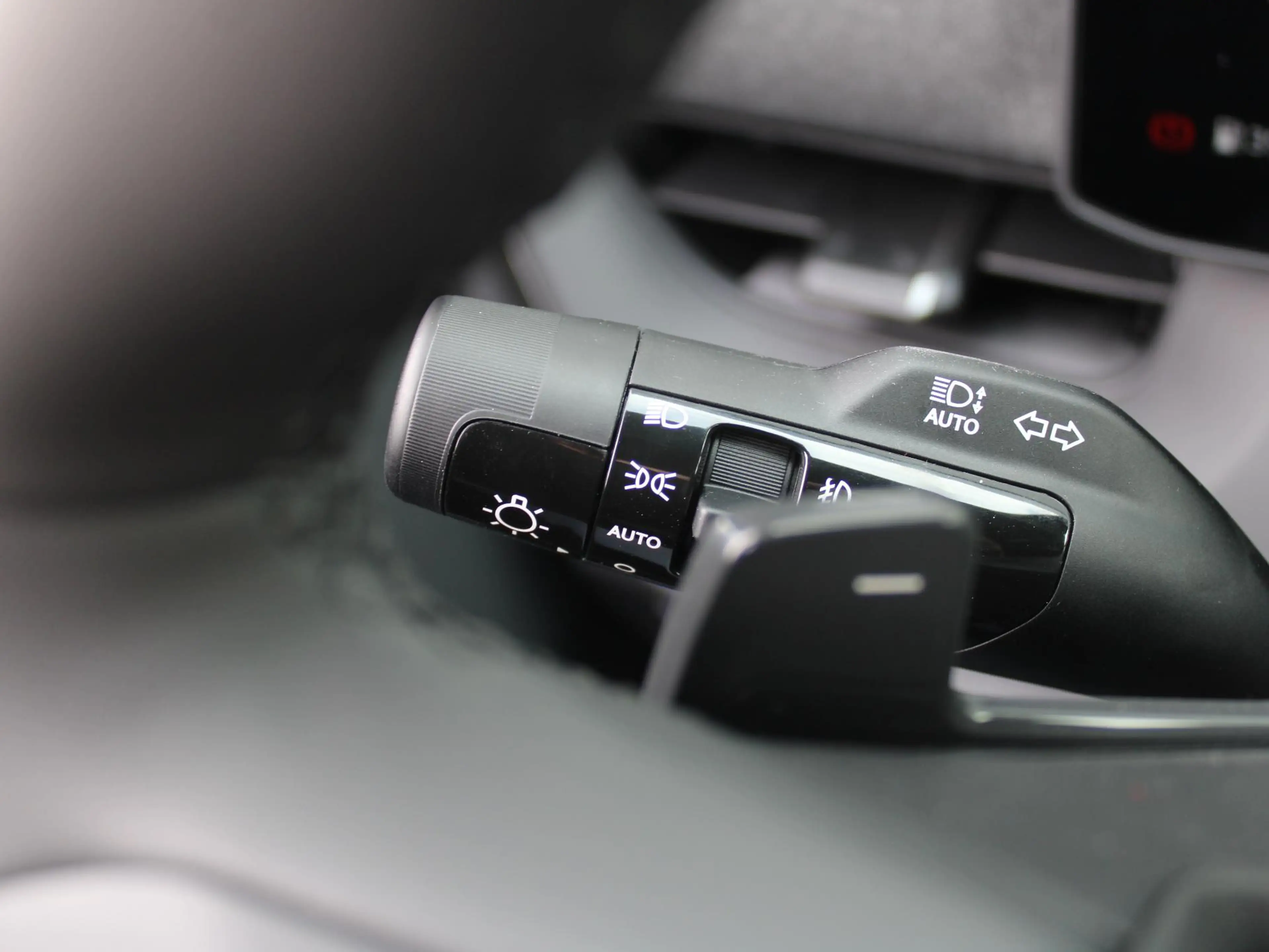 Kia Seltos 1.6 GDi Hybrid X-Line Demo Edition | Stuur-/stoelv — photo 8