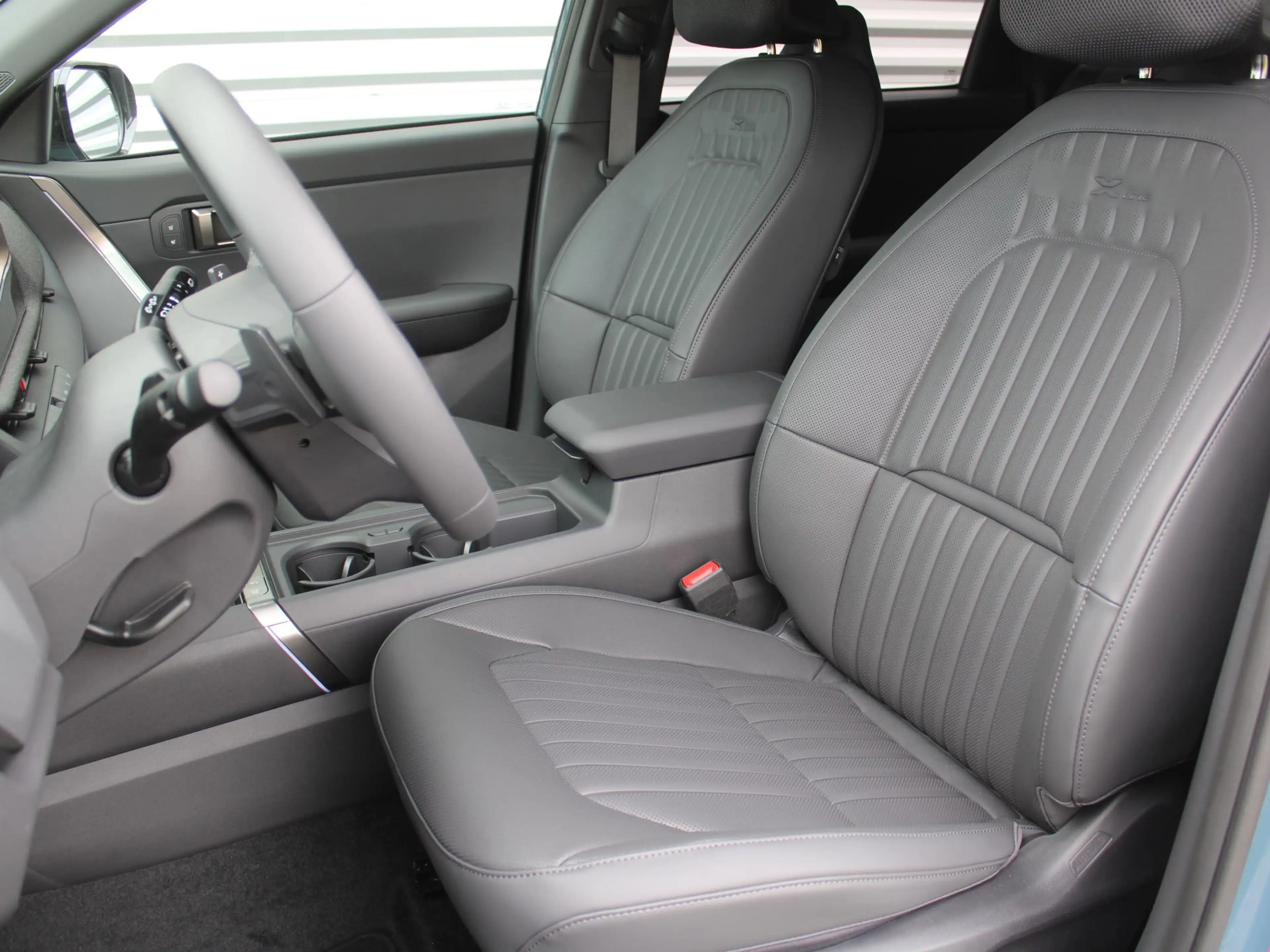 Kia Seltos 1.6 GDi Hybrid X-Line Demo Edition | Stuur-/stoelv — photo 29