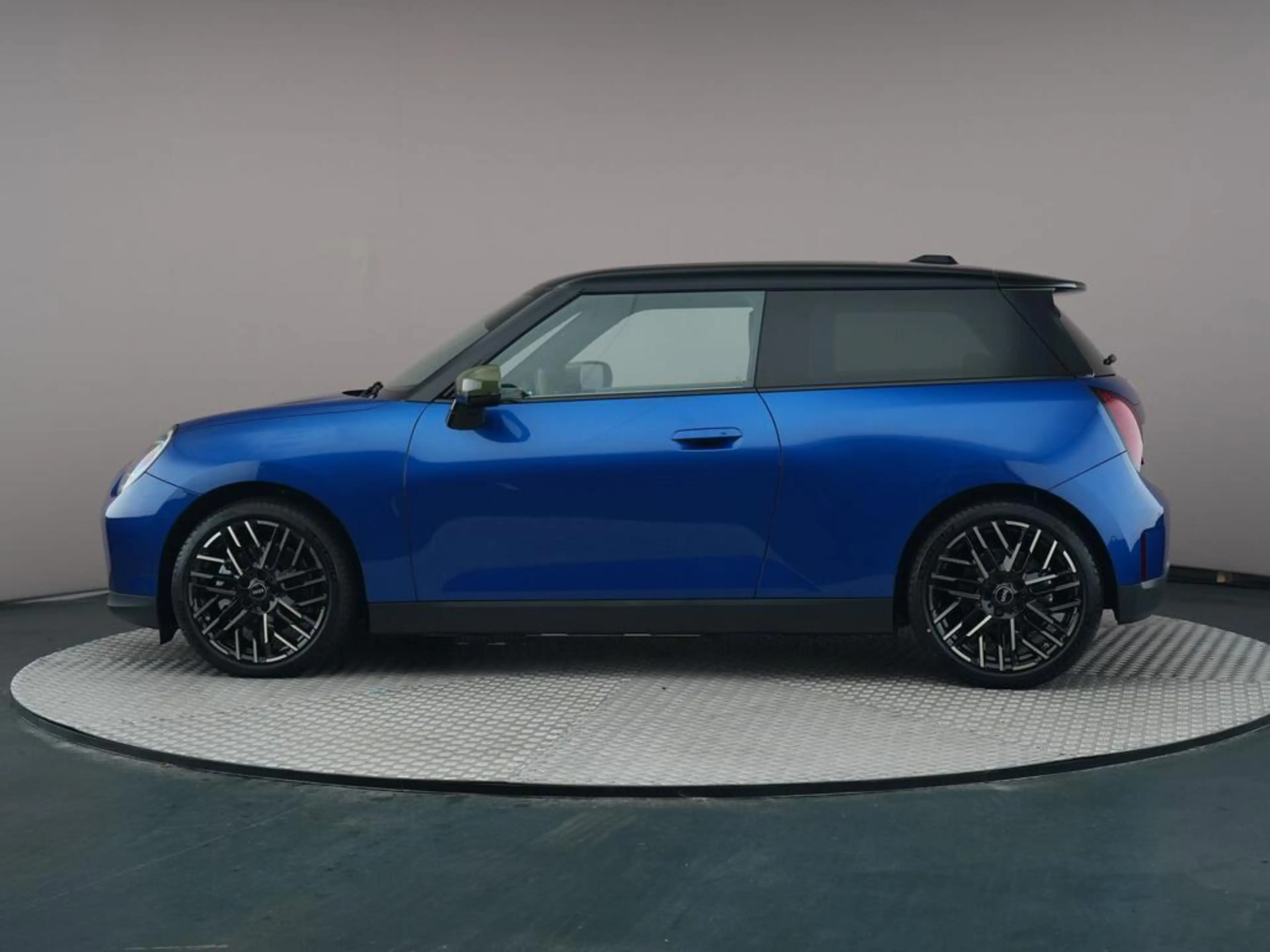 MINI Cooper SE 3-Deurs Favoured M 54.2 kWh — photo 7
