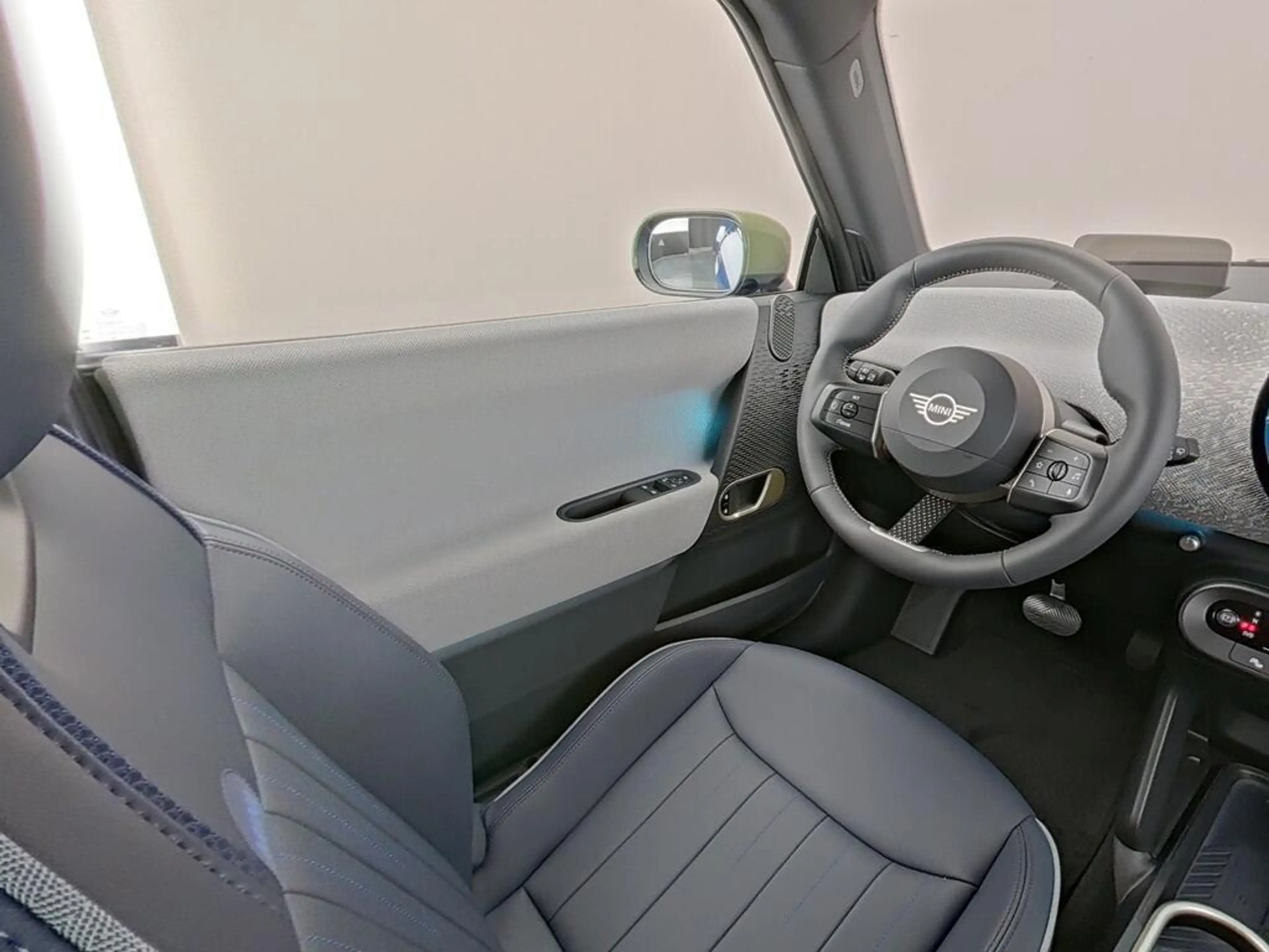 MINI Cooper SE 3-Deurs Favoured M 54.2 kWh — photo 4