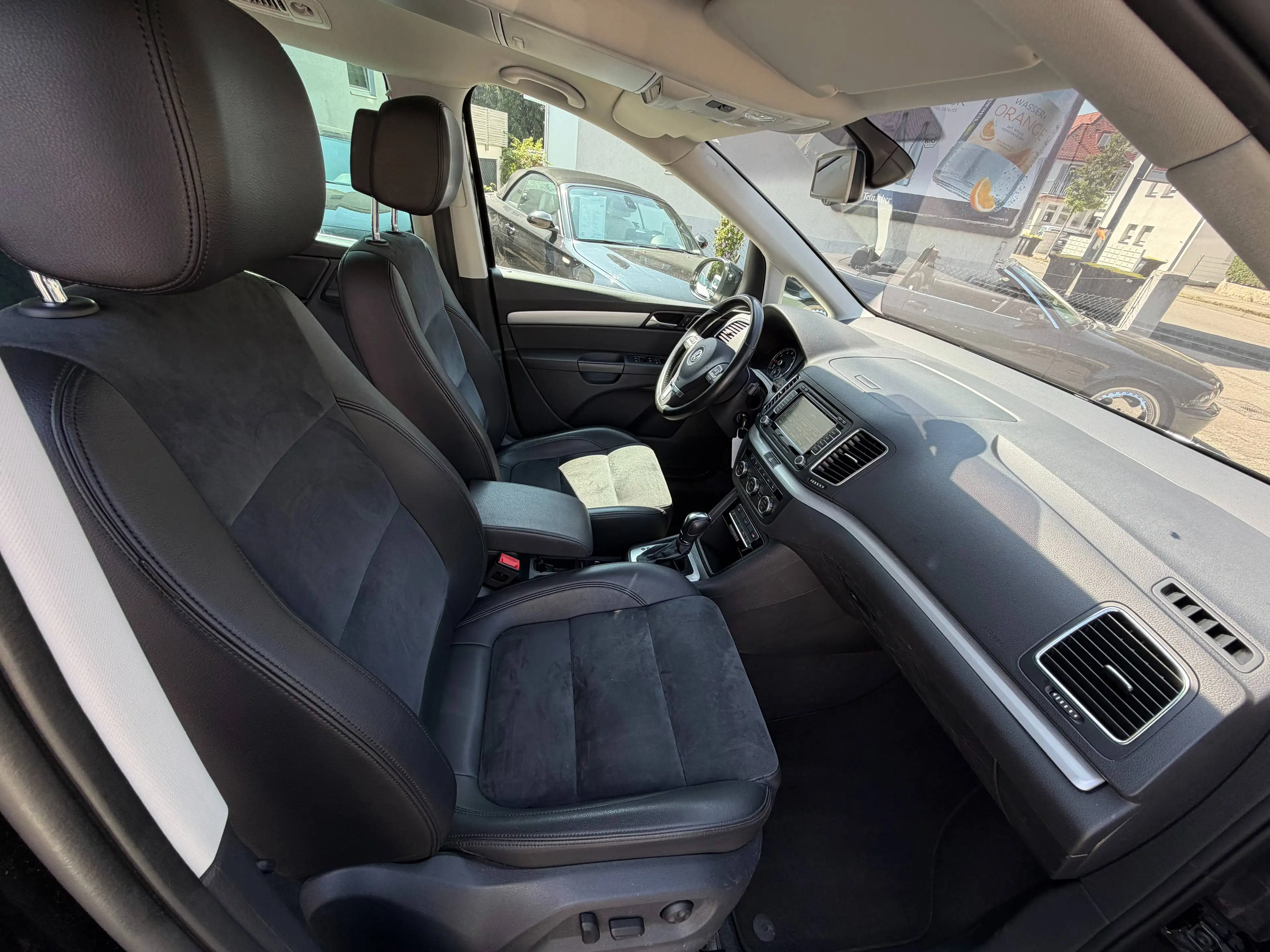Volkswagen Sharan Highline — photo 9